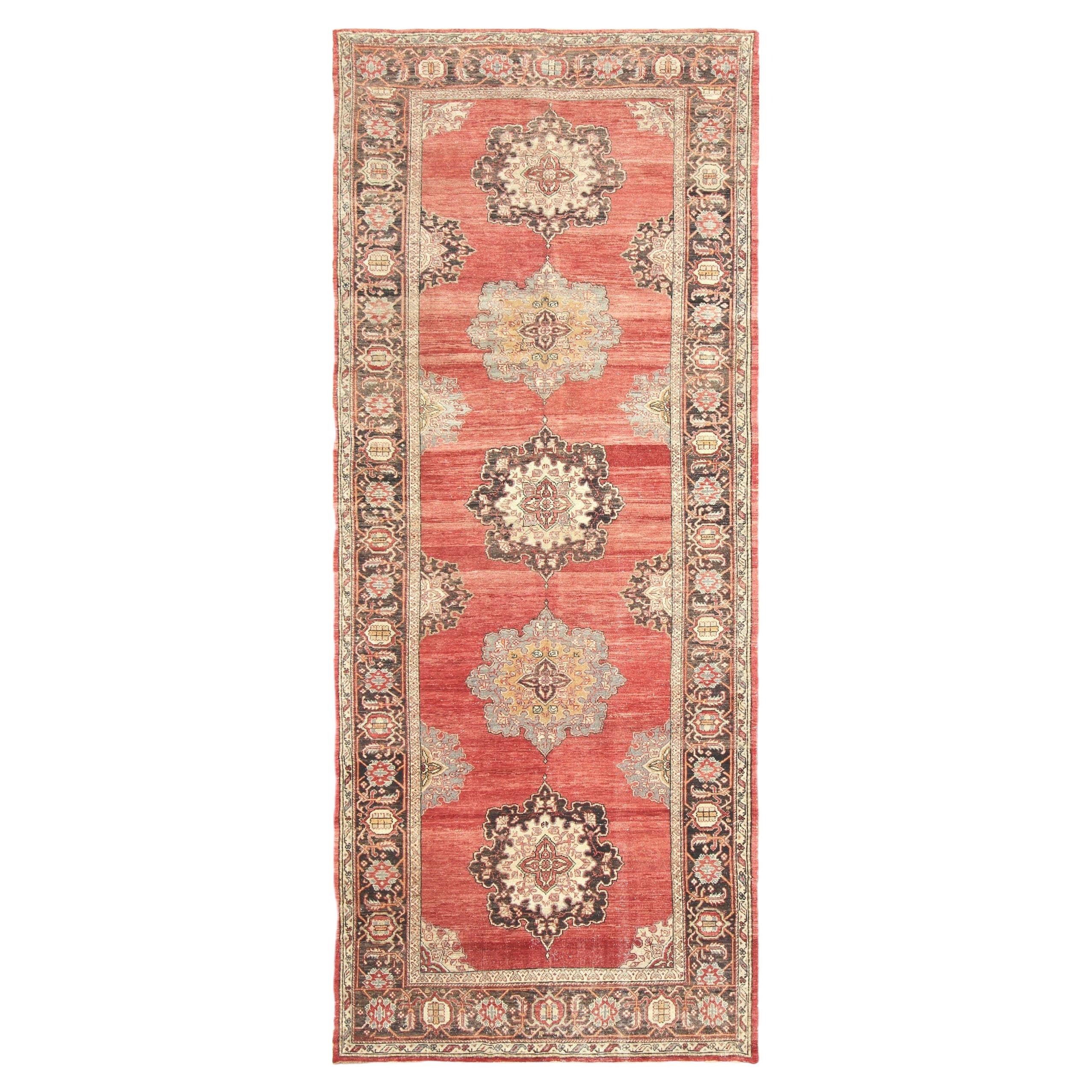 Tapis Oushak turc vintage - 5'8" x 13'9" en vente