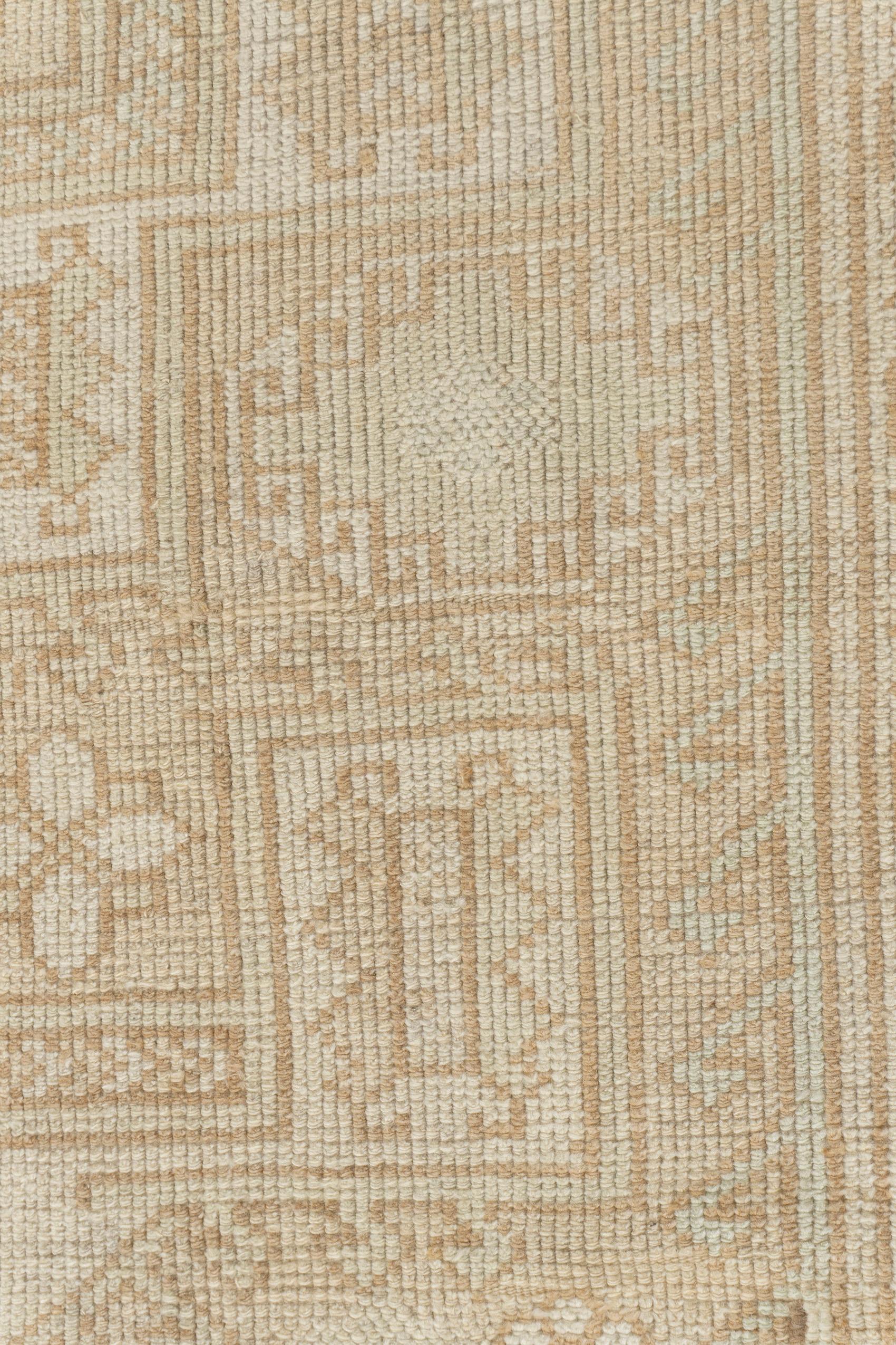 Vintage Circa 1940 Turkish Ivory Beige Oushak Wool Hand Knotted Rug 5'9 X 7'5 For Sale 2