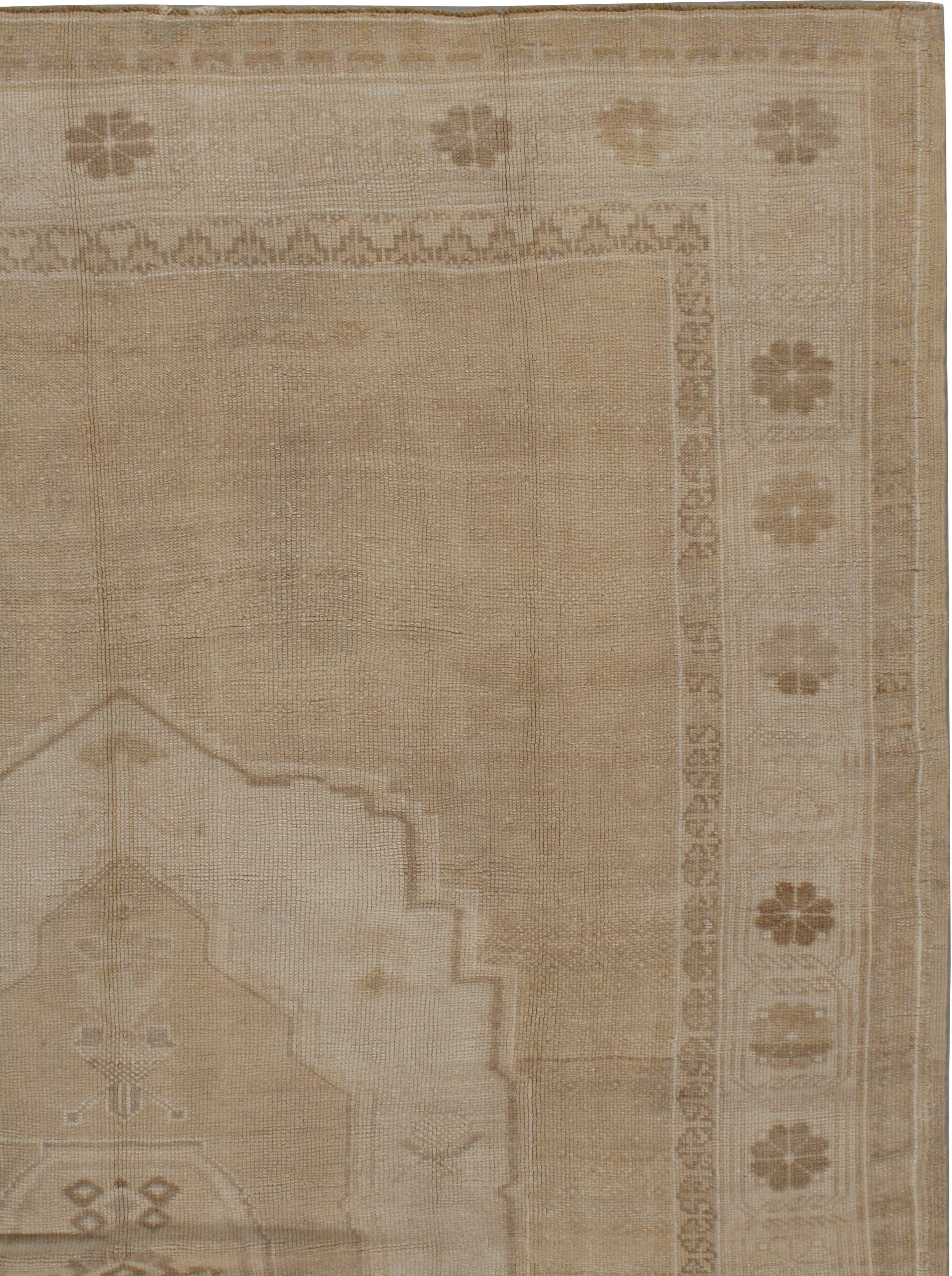 Türkischer Oushak-Teppich, Vintage  7'3 x 10'9 m (20. Jahrhundert) im Angebot