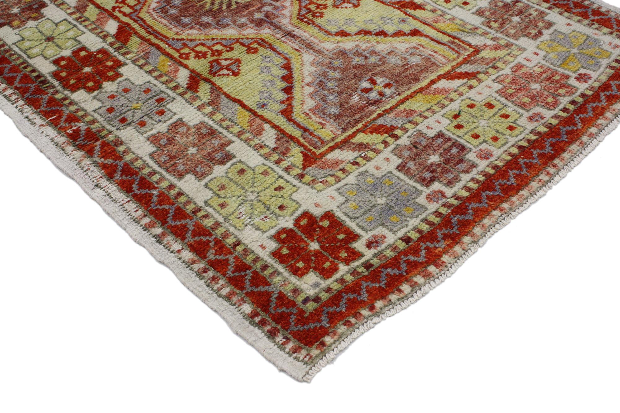 51741 vintage Turkish Oushak rug, Anatolian Yuntdag Rug, Foyer or Entry Rug. This hand-knotted wool vintage Turkish Oushak Yuntdag rug features a modern traditional style. Immersed in Anatolian history and vibrant colors, this vintage Oushak rug