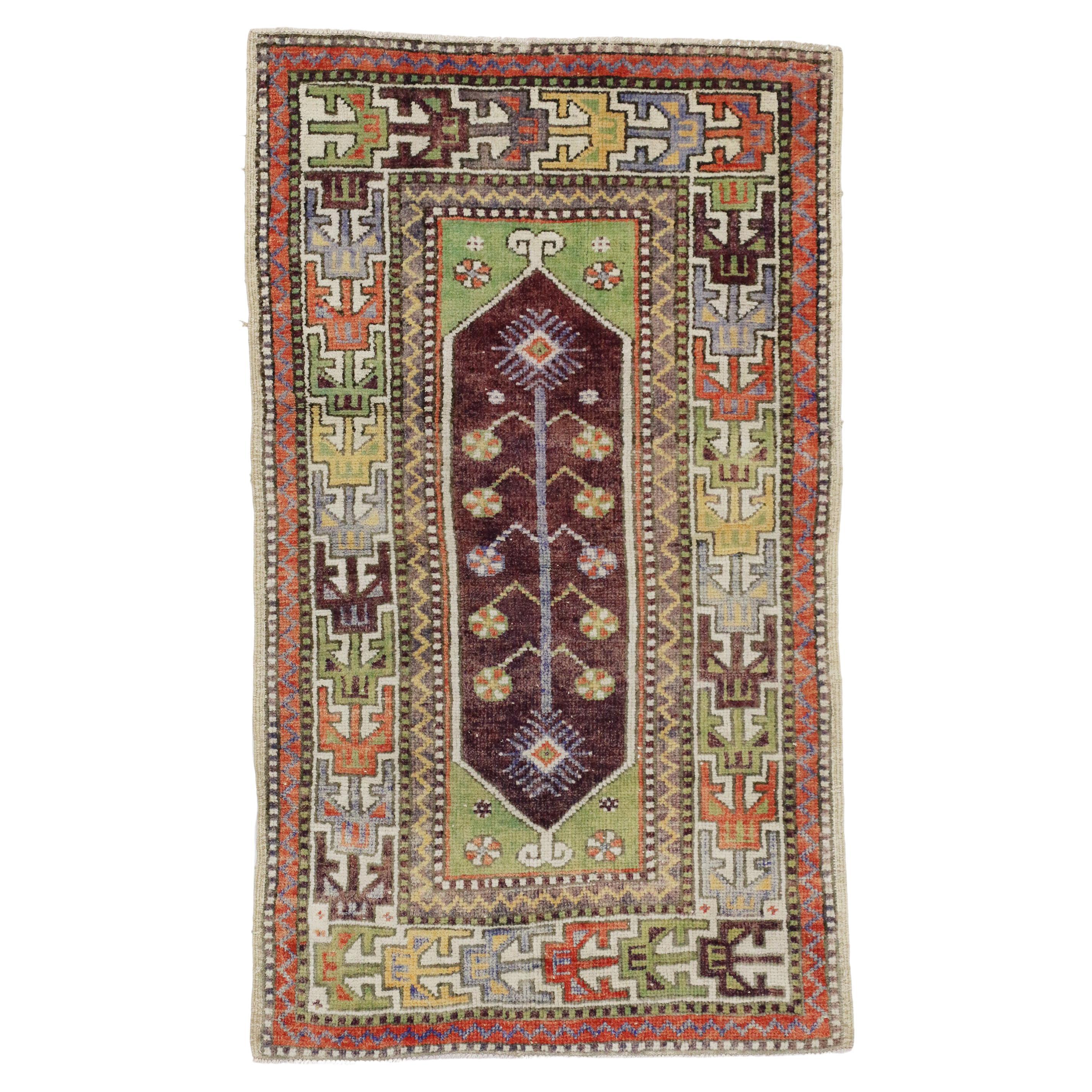 Vintage Turkish Yuntdag Oushak Rug, Tribal Allure Meets Worldly Sophistication For Sale