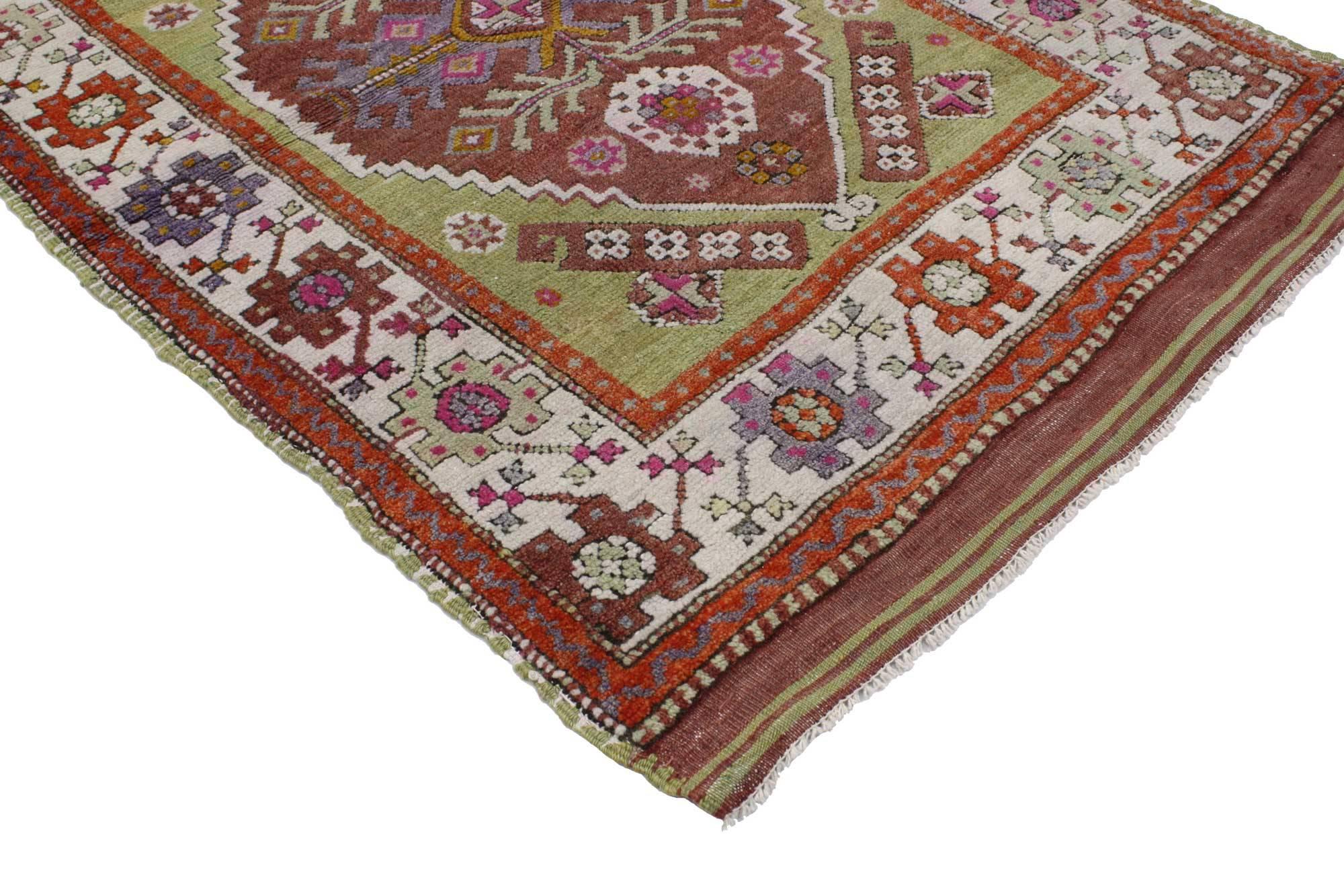 51754, vintage Turkish Oushak rug, colorful rug for kitchen bath, foyer or entryway. This hand-knotted wool vintage Turkish Oushak rug features a modern traditional style. Immersed in Anatolian history and refined colors, this vintage Oushak rug