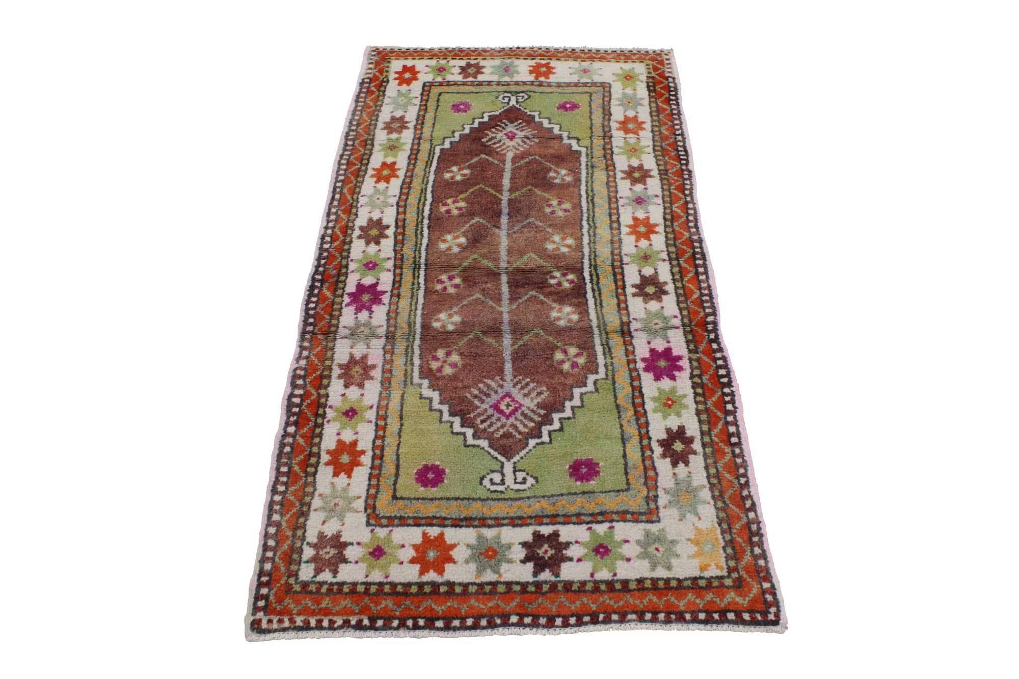 51759, vintage Turkish Oushak rug, colorful rug for kitchen bath, foyer or entryway. This vintage Turkish Oushak rug features a modern traditional style. Immersed in Anatolian history and refined colors, this vintage Oushak rug combines simplicity