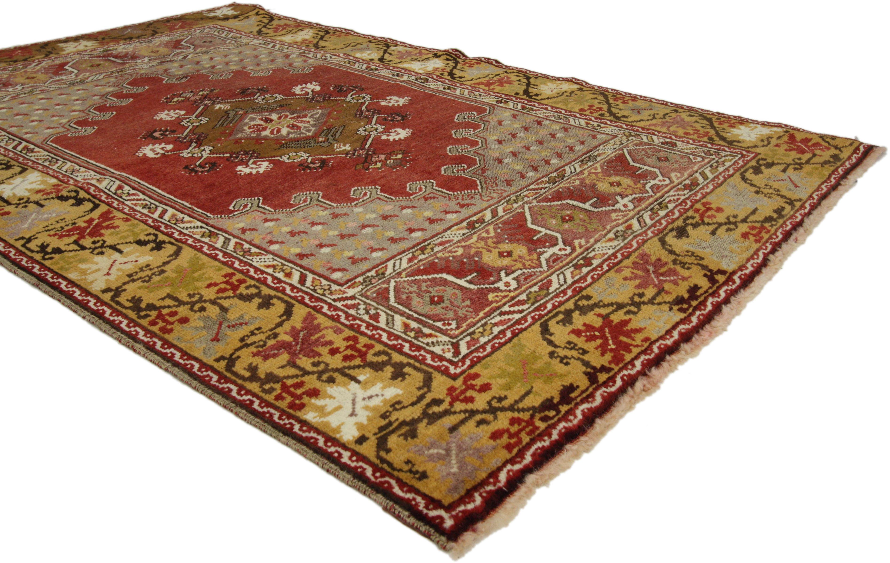 Vintage Turkish Oushak Rug, Entry or Foyer Rug In Good Condition For Sale In Dallas, TX