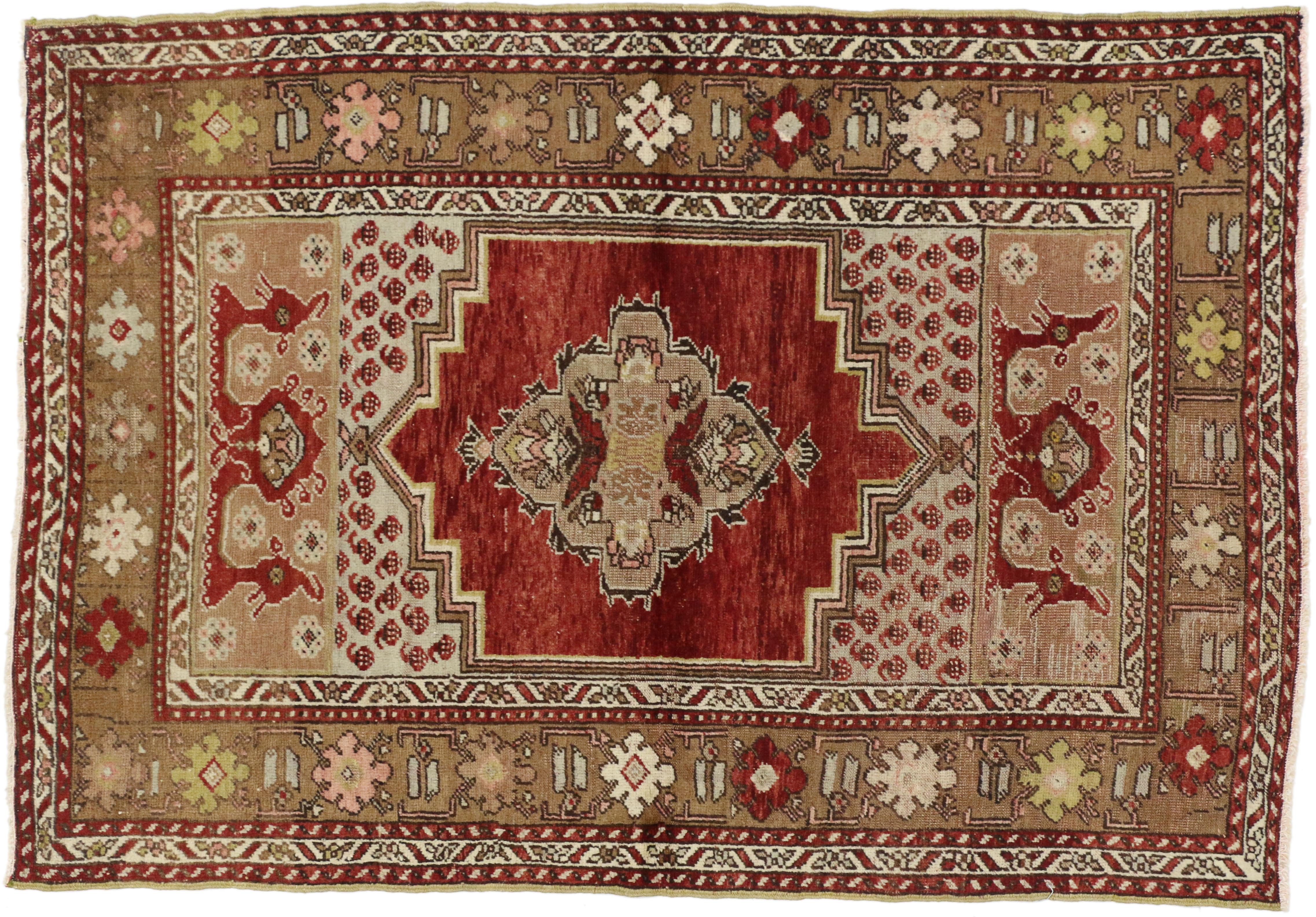  Vintage Turkish Oushak Rug with Traditional Style In Good Condition For Sale In Dallas, TX