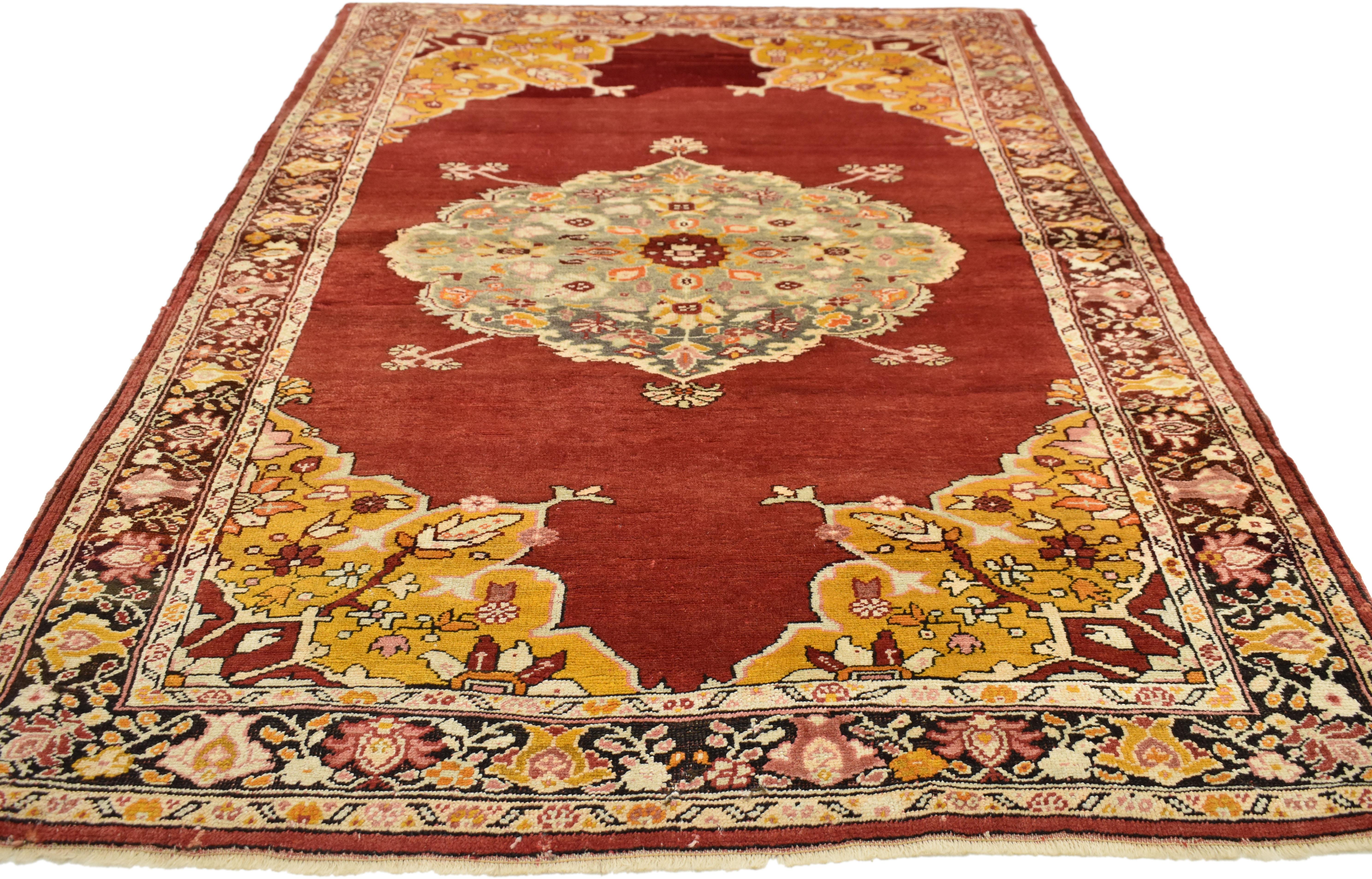 Vintage Turkish Oushak Rug for Kitchen, Foyer, Bathroom or Entry Rug In Good Condition For Sale In Dallas, TX