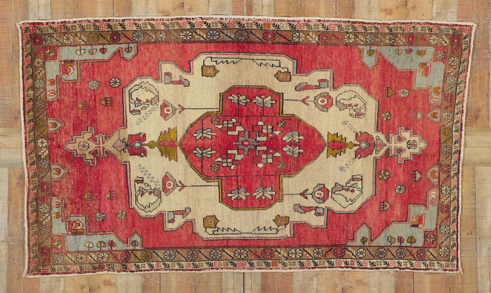 Alter türkischer Oushak-Teppich im Angebot 3