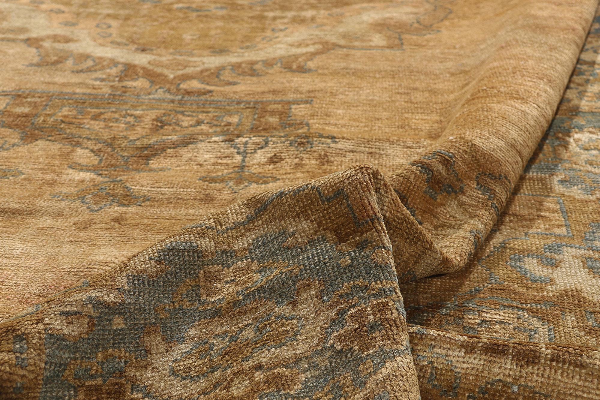 Wool 1960's Turkish Oushak Rug with Traditional Style For Sale