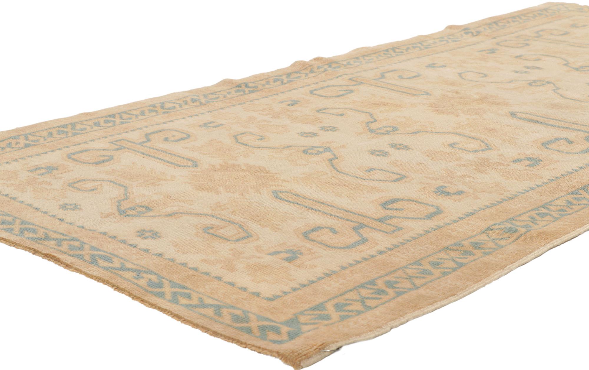 ​53675 Vintage Turkish Oushak Rug, 03'05 x 06'08.
​Step into a world of effortless elegance and quite sophistication with this hand knotted wool vintage Turkish Oushak rug. The abrashed beige field is lavished with an allover pattern of prolific
