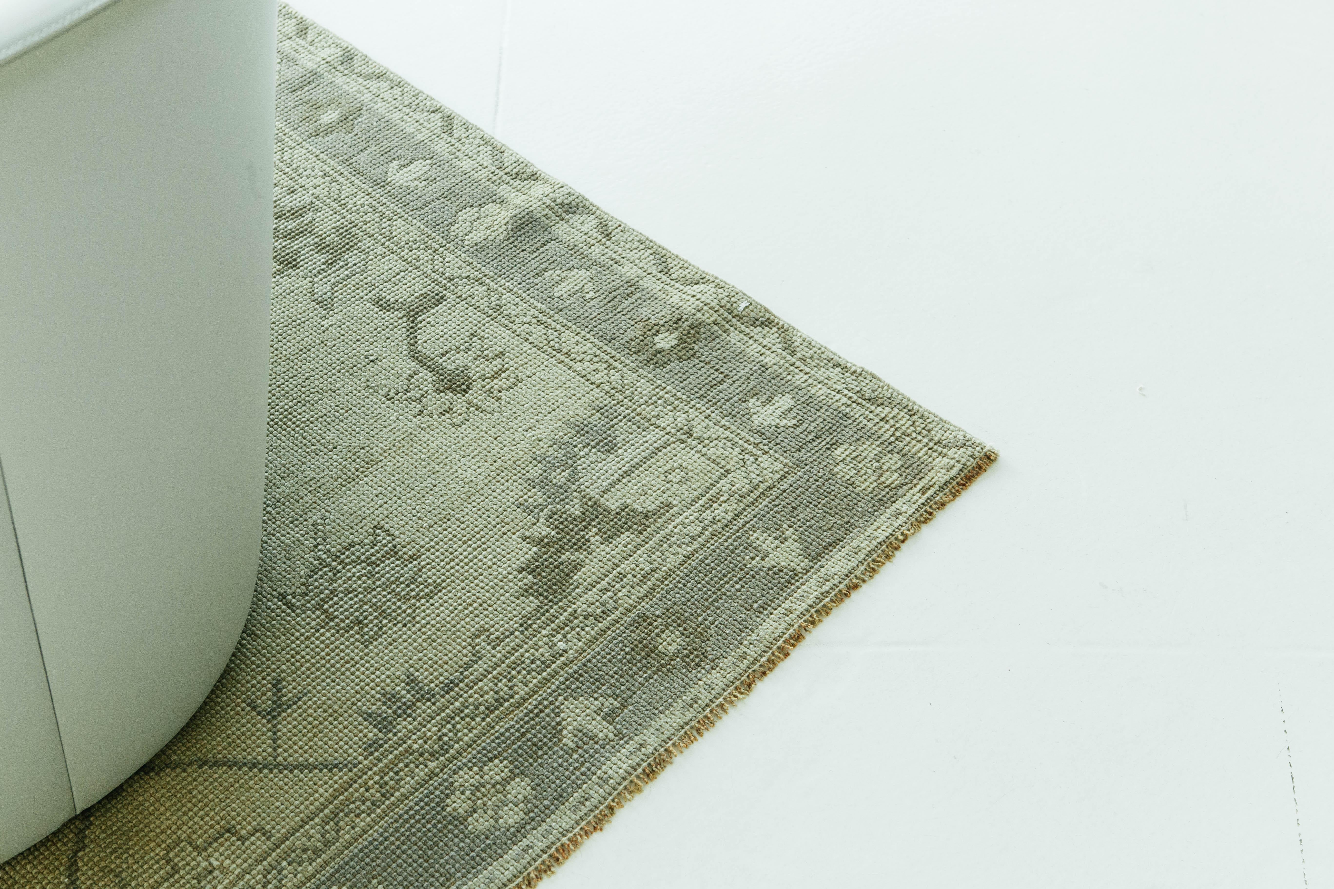 Noué à la main Tapis de Turquie vintage Oushak en vente