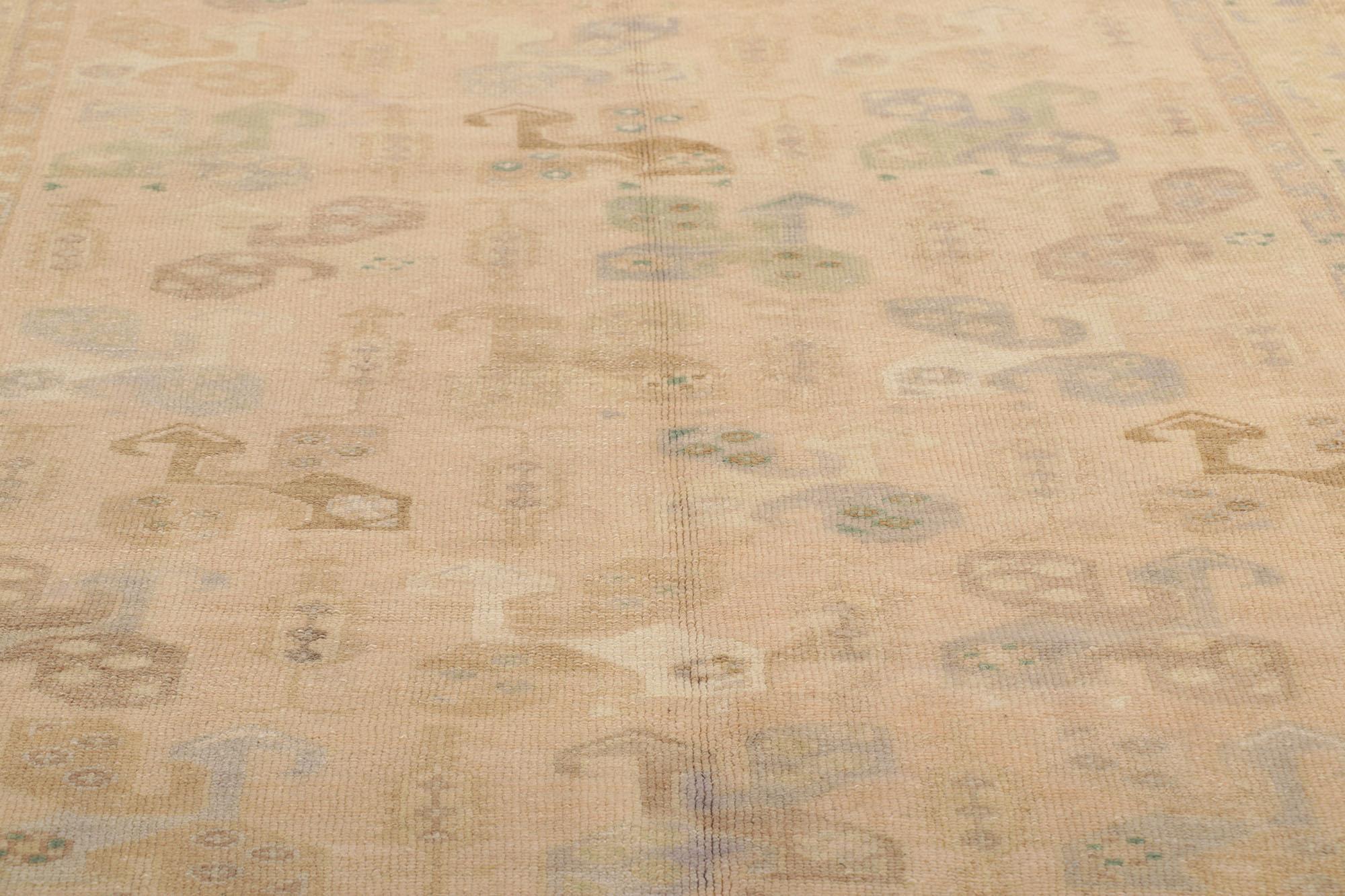 Annodato a mano Tappeto vintage Oushak turco, il sottile Shibui incontra il design biofilo in vendita
