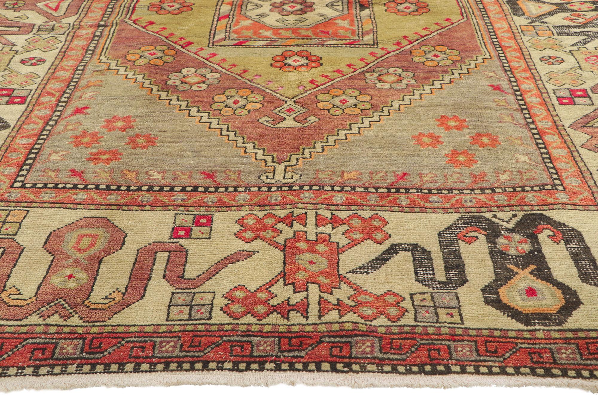 Vintage Turkish Colorful Oushak Rug In Good Condition For Sale In Dallas, TX