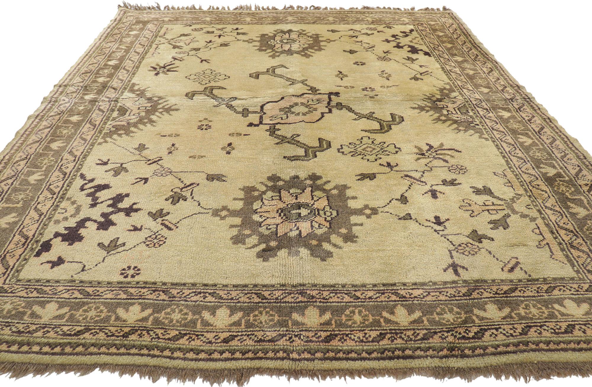 Alter türkischer Oushak-Teppich (Handgeknüpft) im Angebot