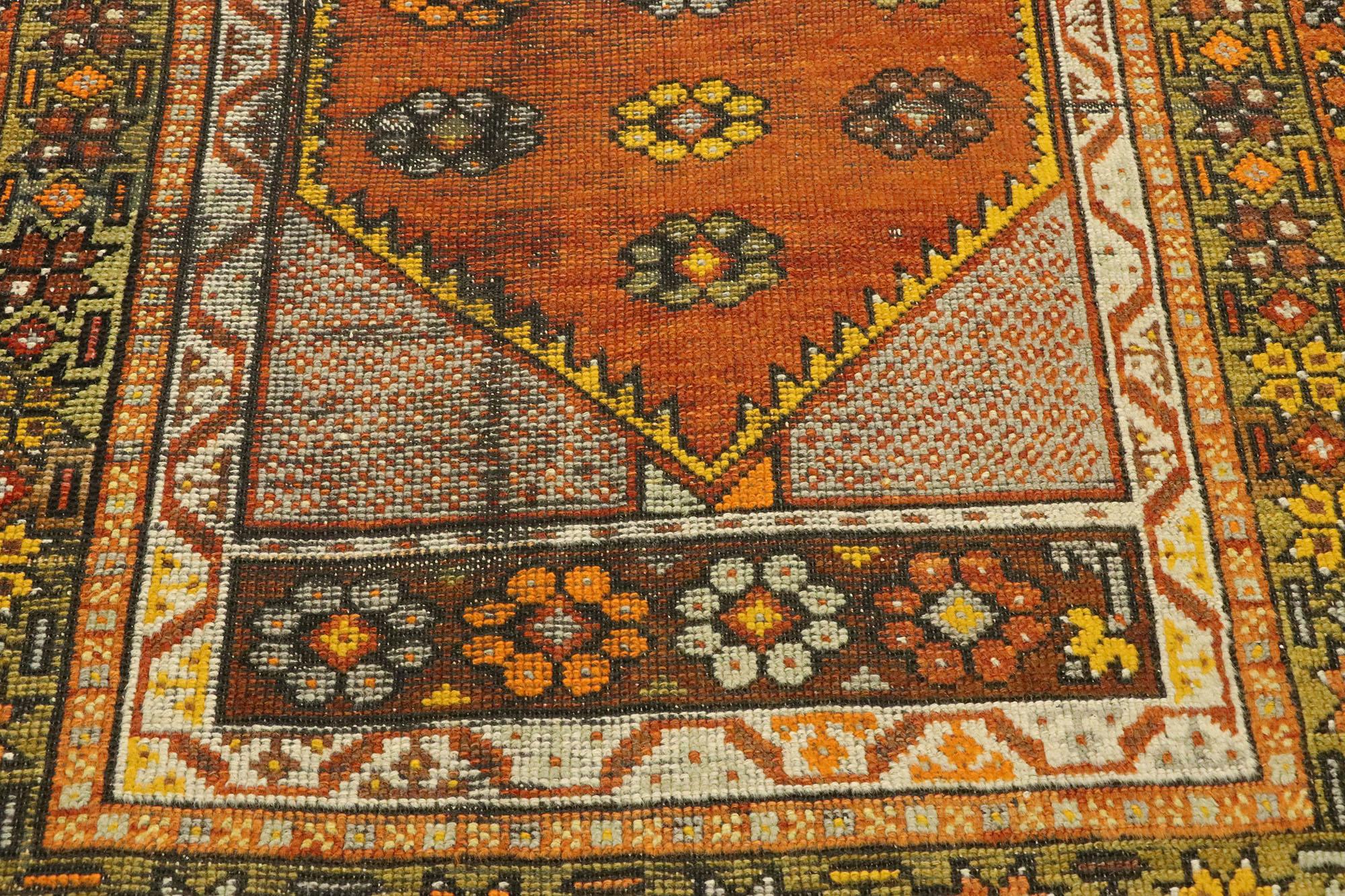 Vintage Turkish Oushak Rug In Good Condition For Sale In Dallas, TX