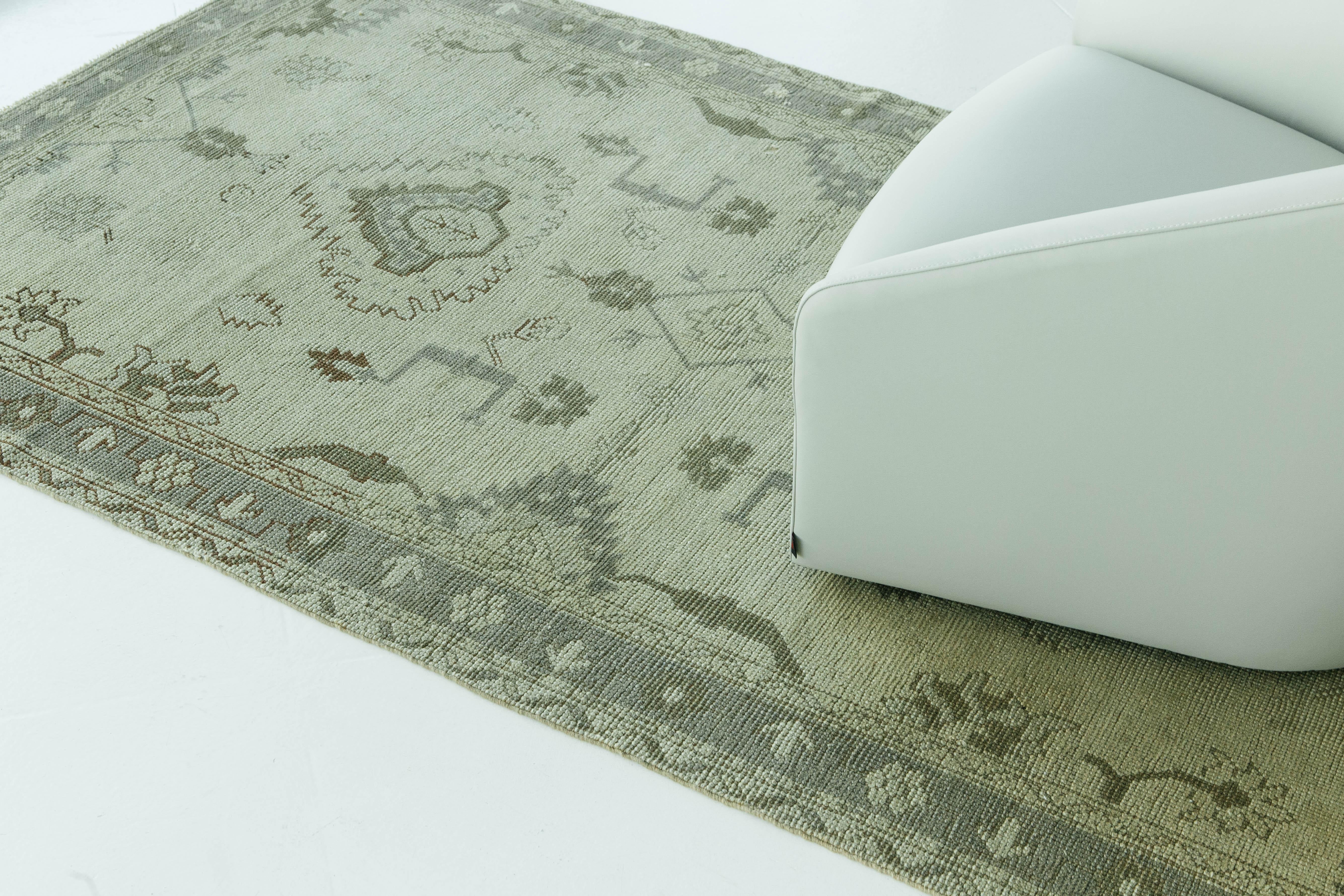 Tapis de Turquie vintage Oushak Bon état - En vente à WEST HOLLYWOOD, CA