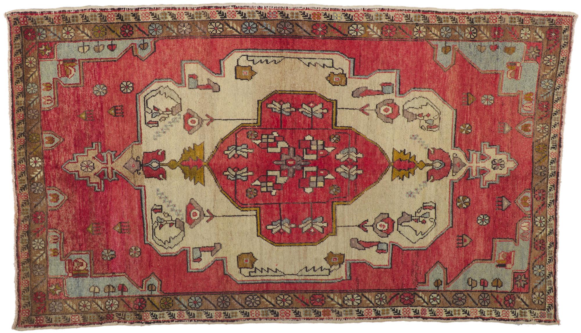 Alter türkischer Oushak-Teppich im Angebot 2