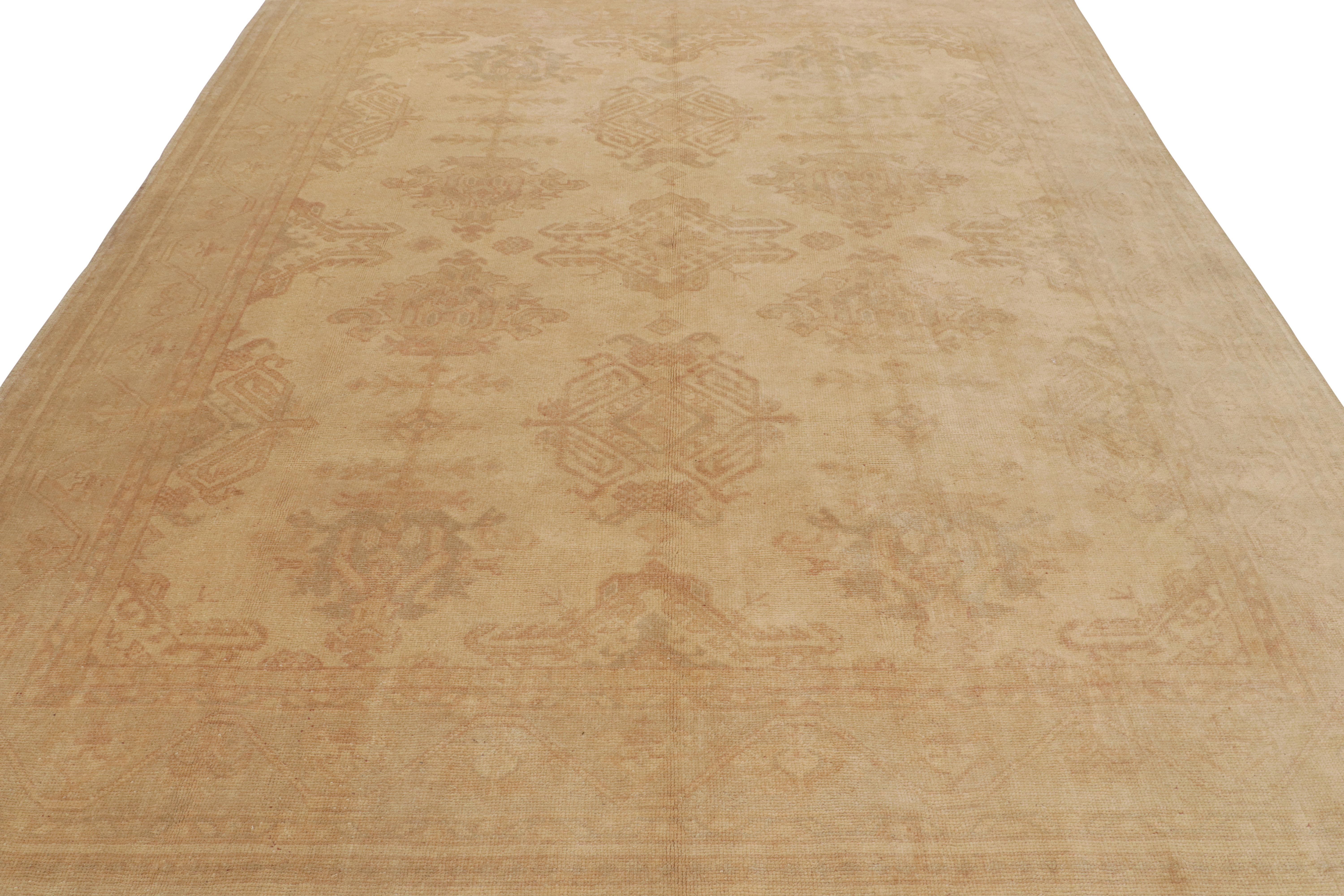 Mid-20th Century Vintage Turkish Oushak Rug, Golden-Brown Geometric Medallions - Rug & Kilim For Sale