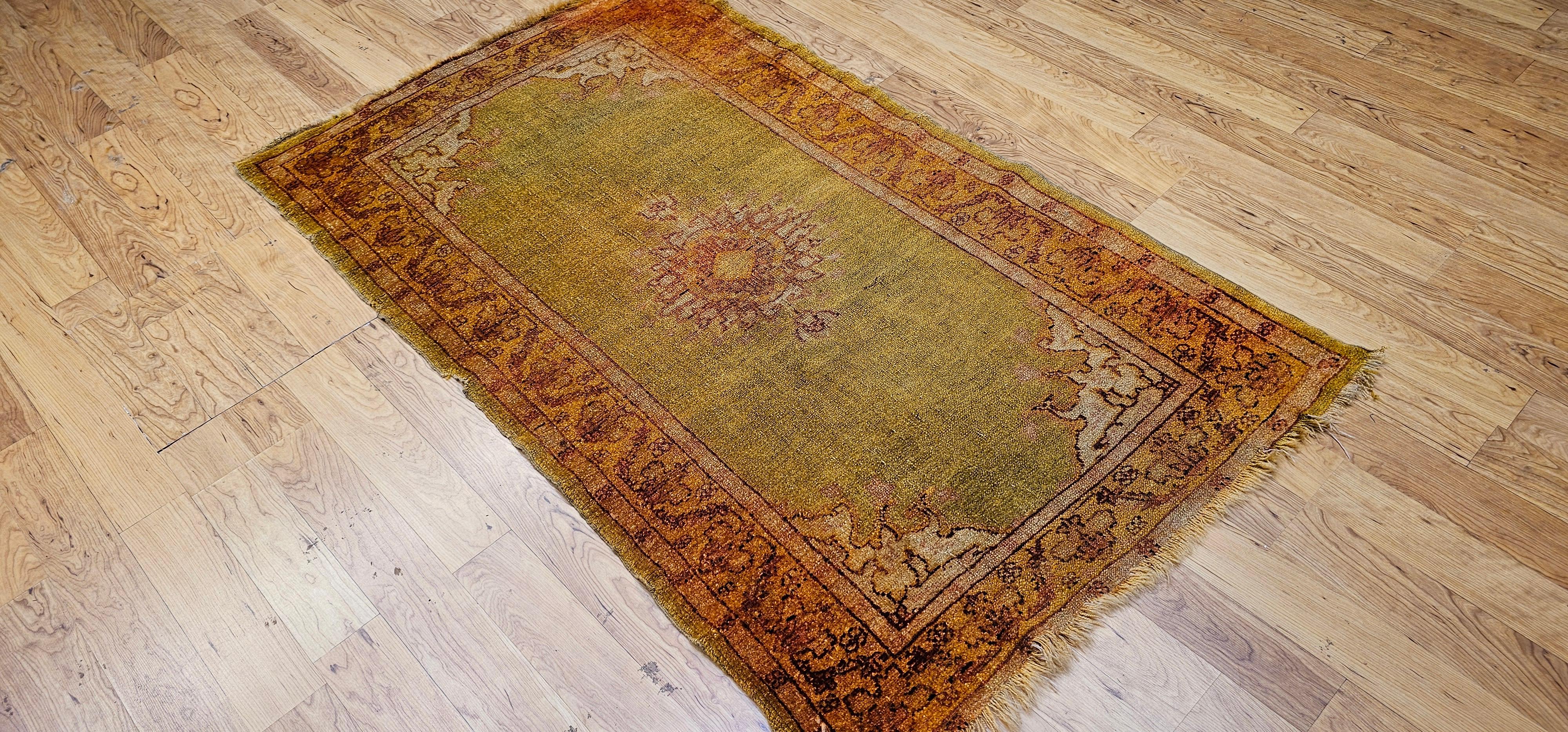 Tappeto turco vintage Oushak in Greene & Greene in vendita 5