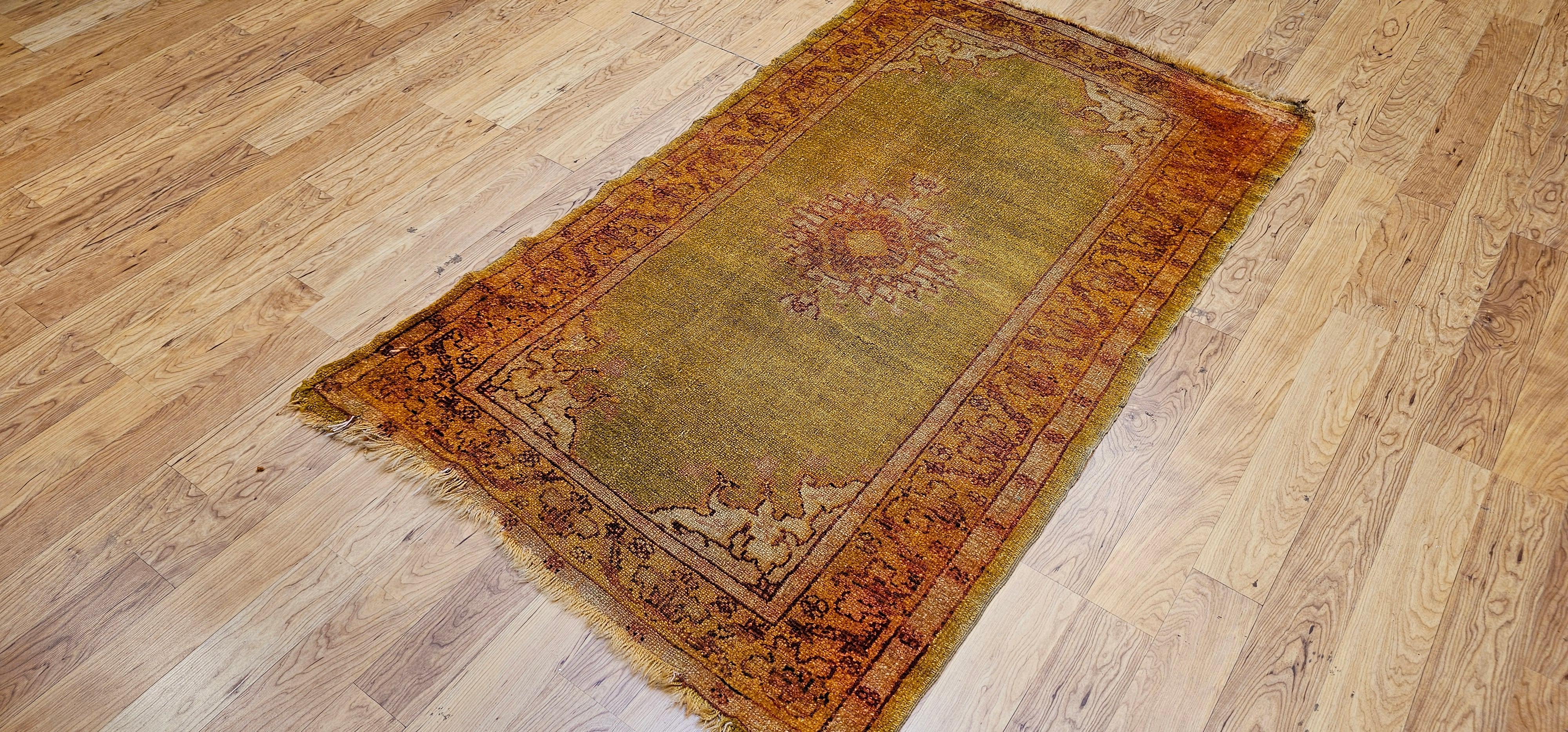 Tappeto turco vintage Oushak in Greene & Greene in vendita 7