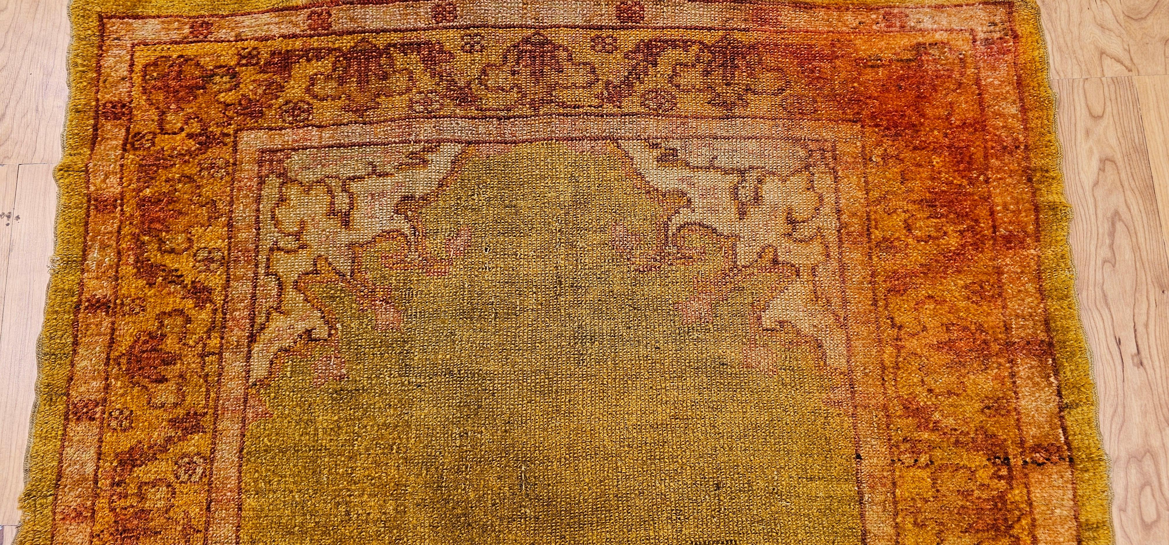 Tappeto turco vintage Oushak in Greene & Greene In condizioni buone in vendita a Barrington, IL