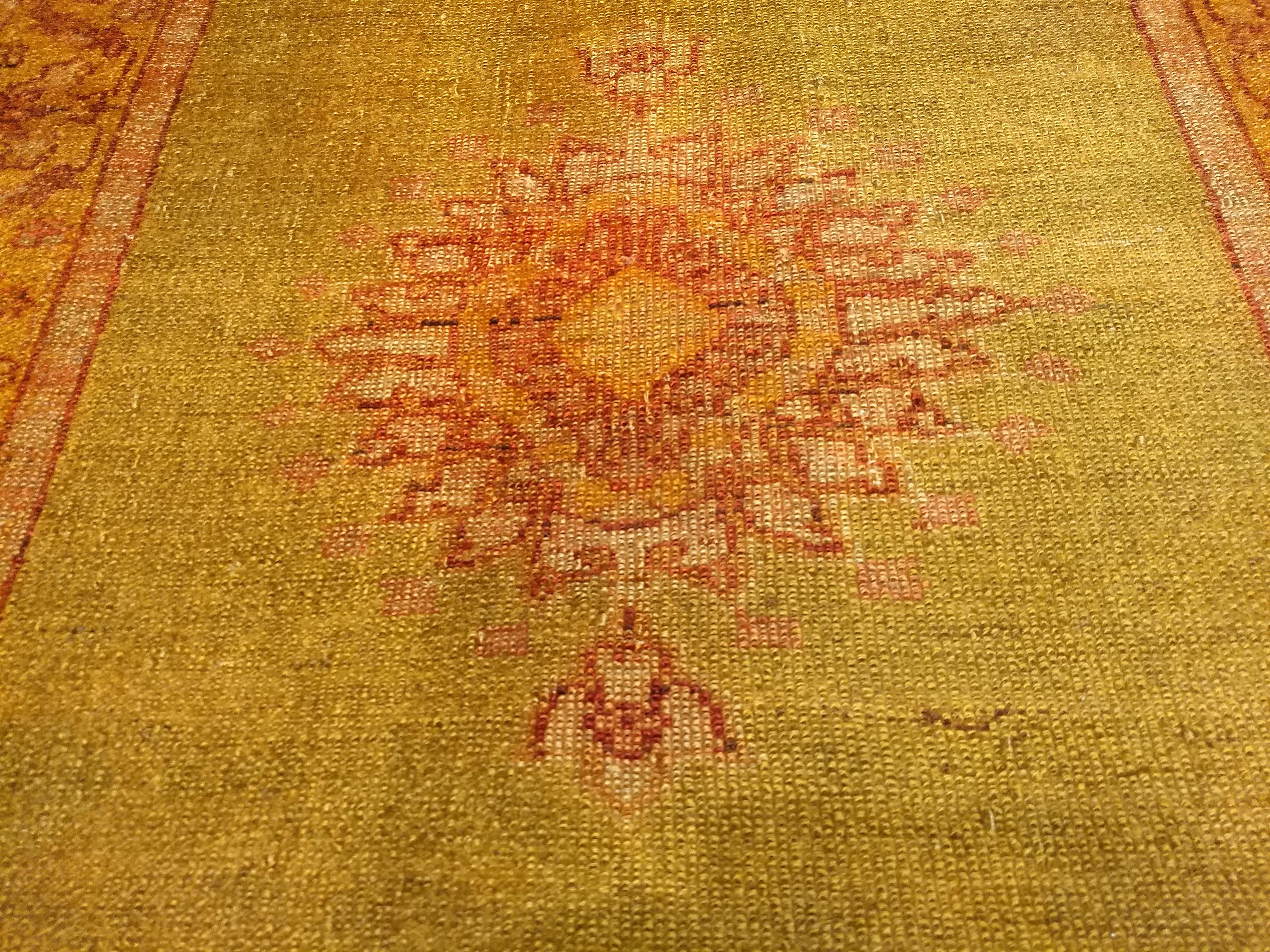 Tappeto turco vintage Oushak in Greene & Greene in vendita 1