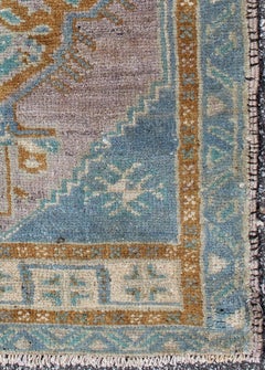 Tappeto Oushak turco vintage in blu cielo, lavanda e marrone cognac