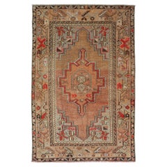 Tapis turc Oushak dans des tons terreux chauds et des motifs géométriques 3'7 x 5'10