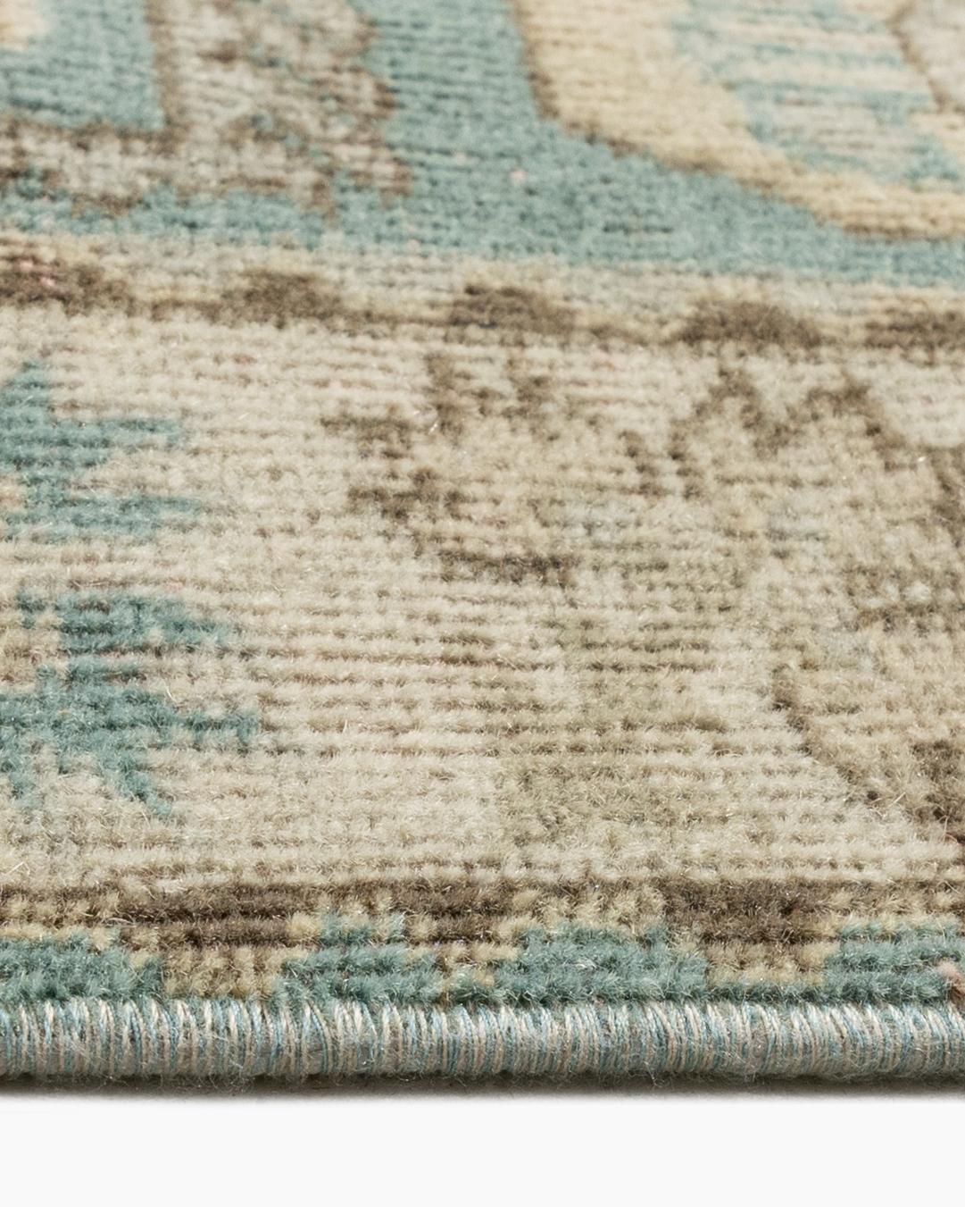 Tapis en laine turque Oushak Vintage Circa 1940 Légèrement Déformé 6'4 x 8'. en vente 4
