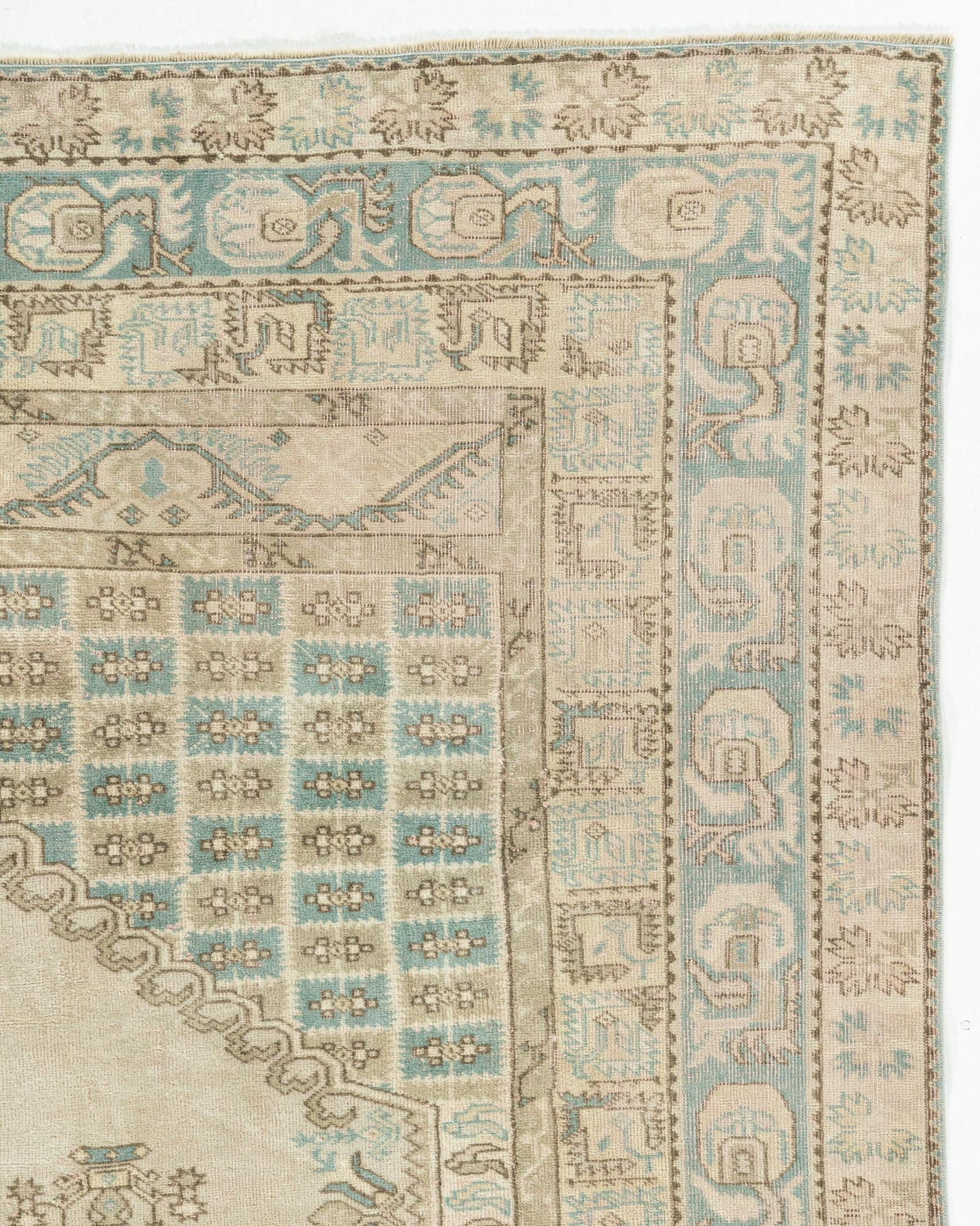 Tapis en laine turque Oushak Vintage Circa 1940 Légèrement Déformé 6'4 x 8'. en vente 5