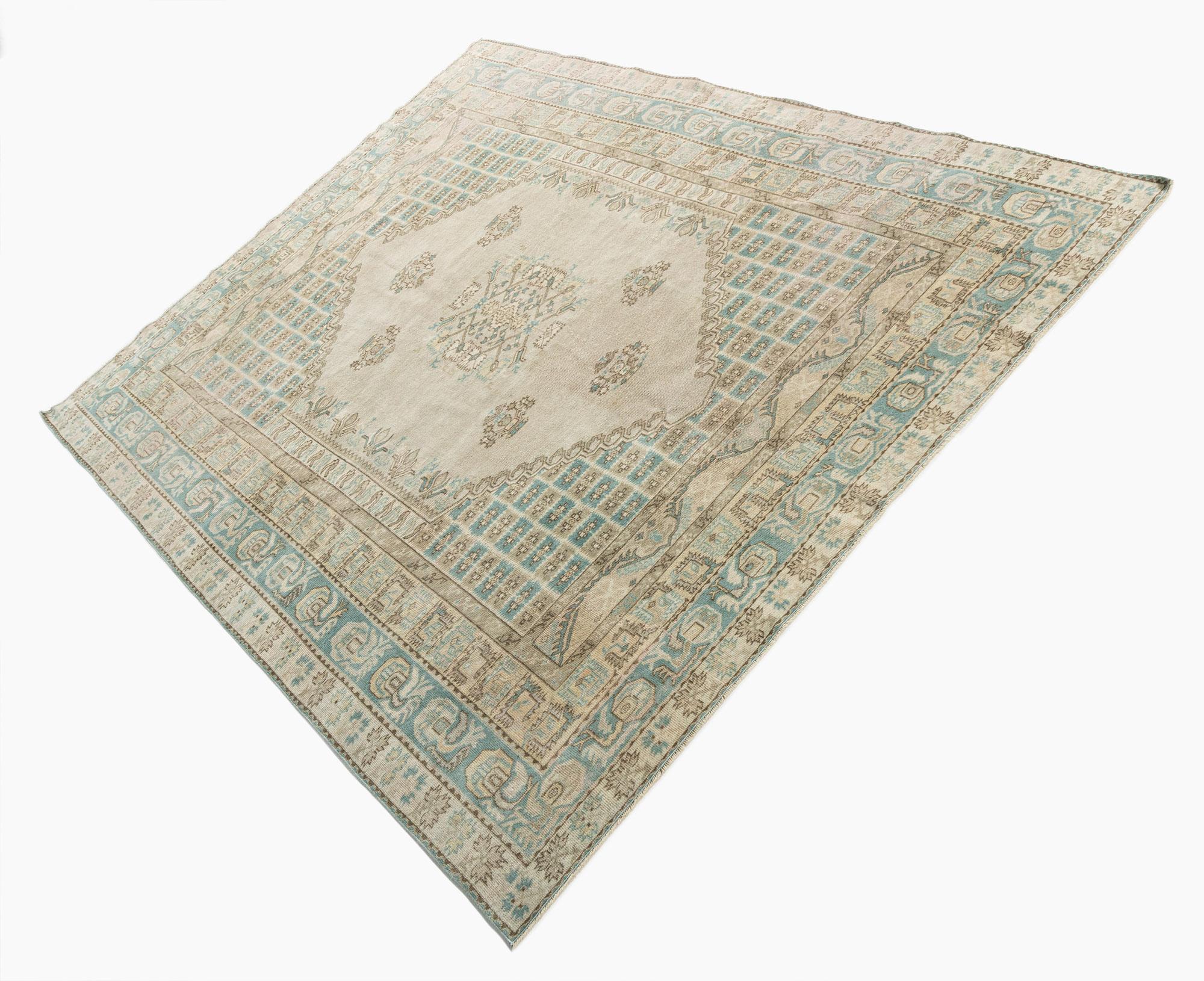Tapis en laine turque Oushak Vintage Circa 1940 Légèrement Déformé 6'4 x 8'. en vente 7
