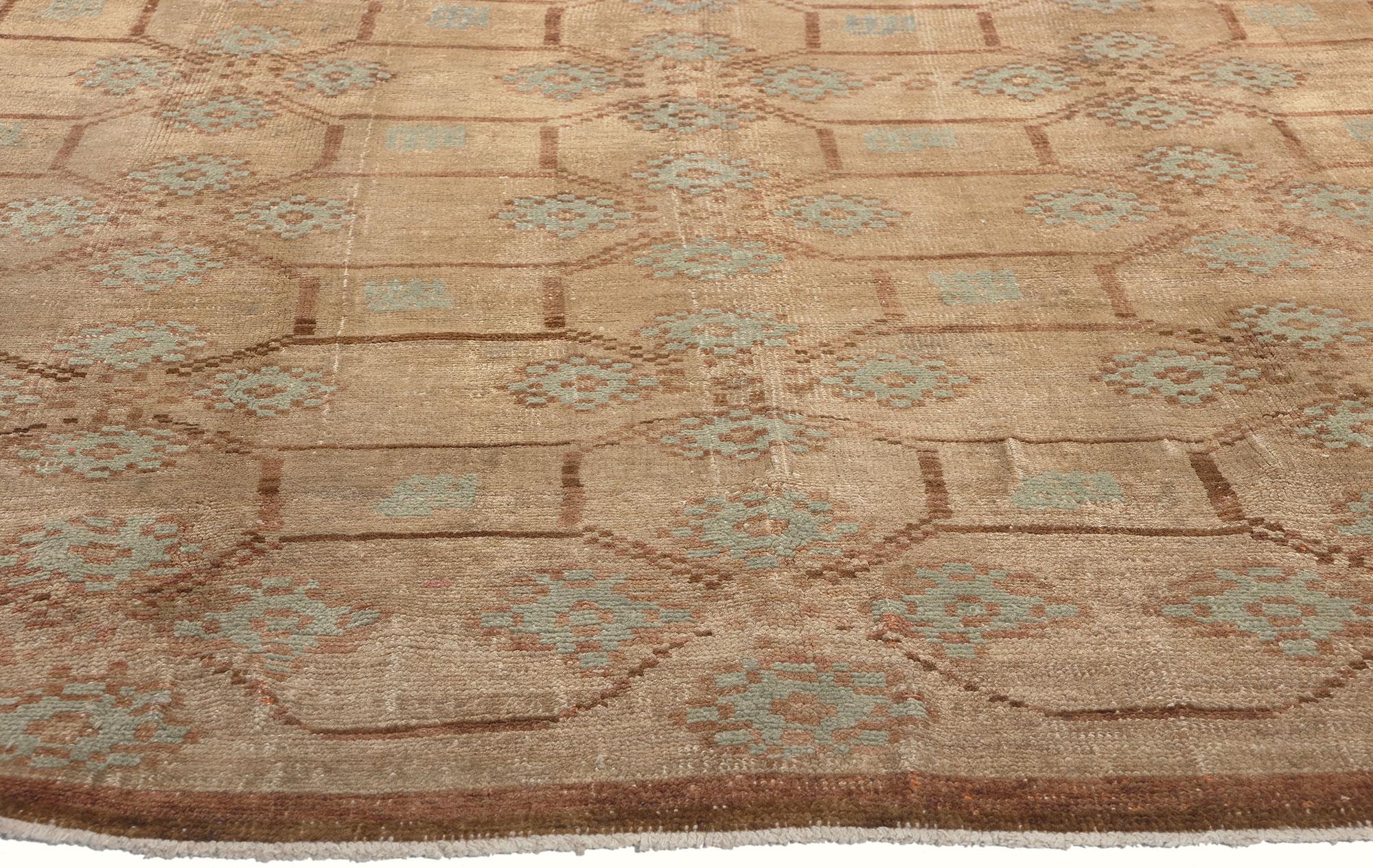 Vintage Turkish Oushak Rug, Organic Modern Meets Biophilic Design In Good Condition For Sale In Dallas, TX