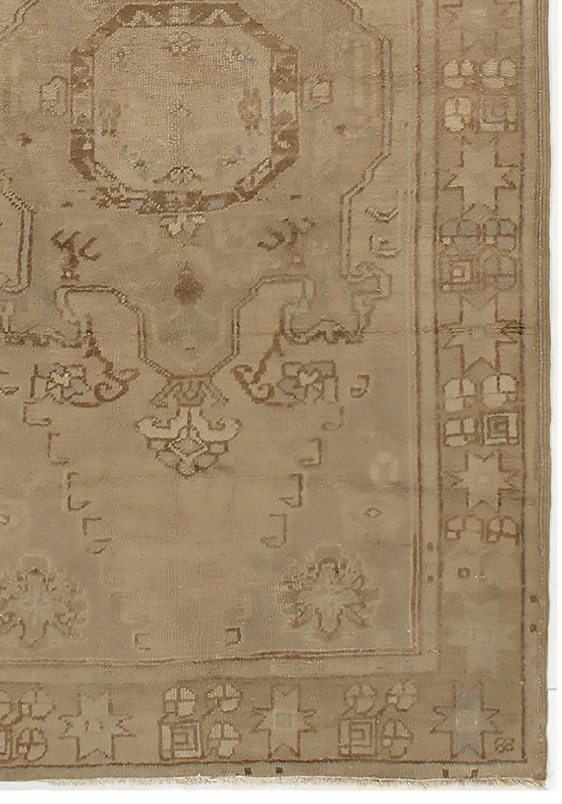 Türkischer Oushak-Teppich-Läufer im Vintage-Stil, 3'10 x 7'8 (20. Jahrhundert) im Angebot