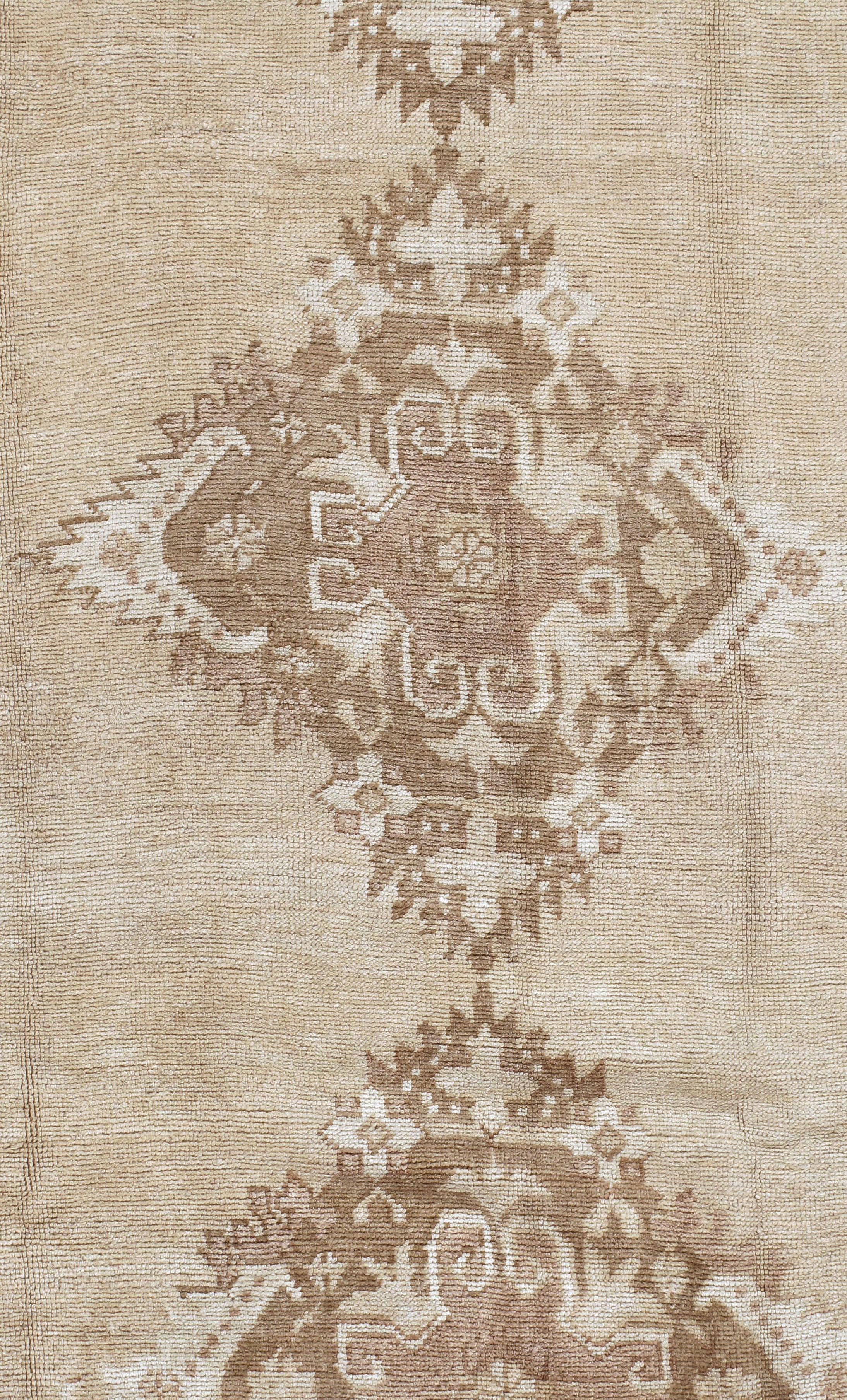 Annodato a mano Tappeto vintage turco Oushak Runner 4'10 x 11'8 in vendita