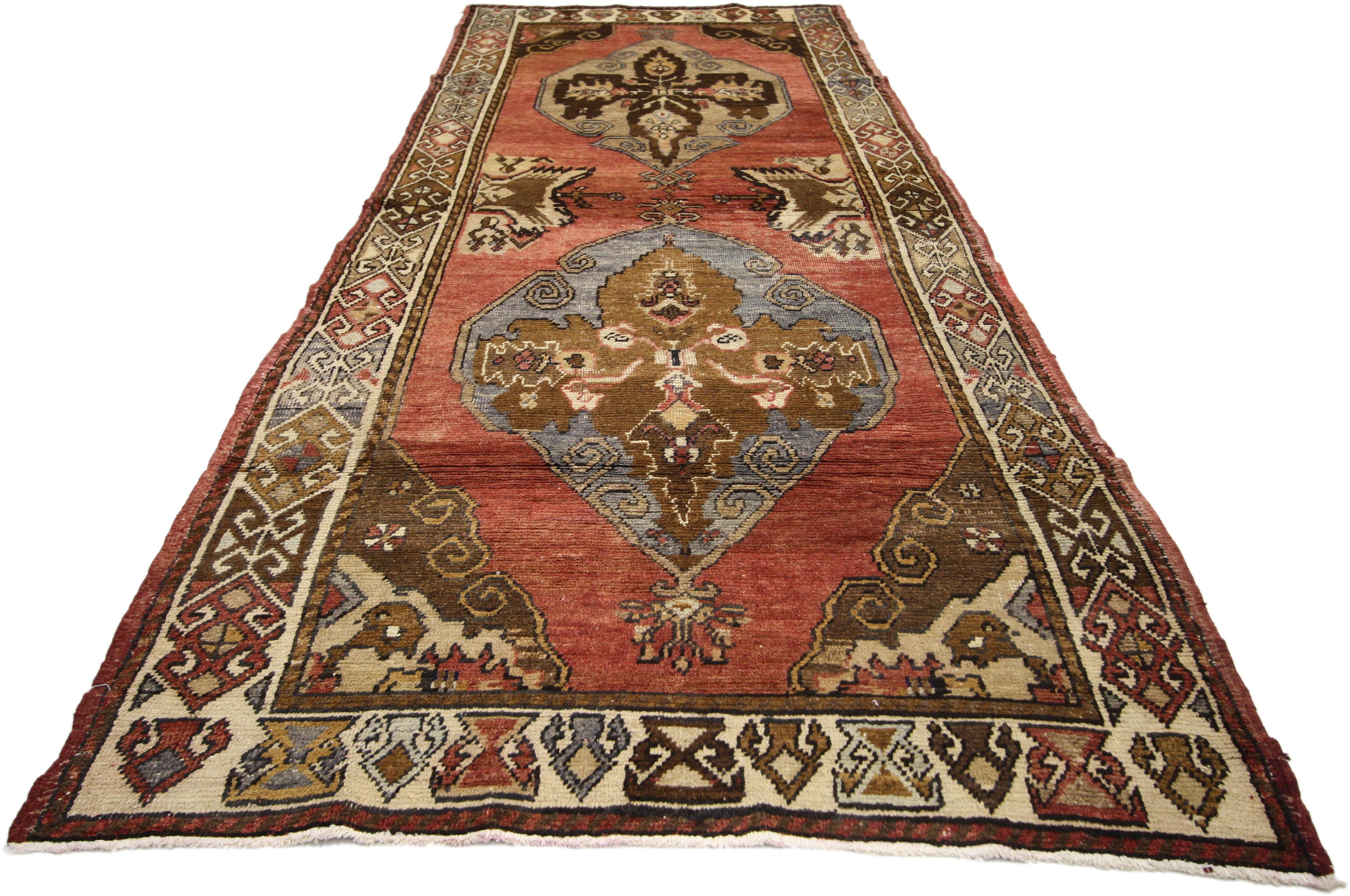 Vintage Turkish Oushak Rug Runner with Rustic Modern Style In Good Condition For Sale In Dallas, TX