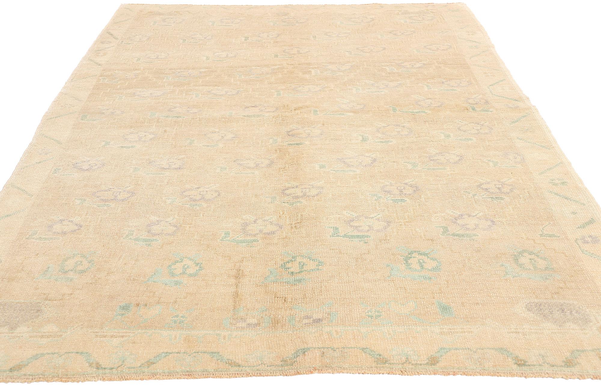 20th Century Vintage Turkish Oushak Rug Soft Pastel Earth-Tone Colors For Sale