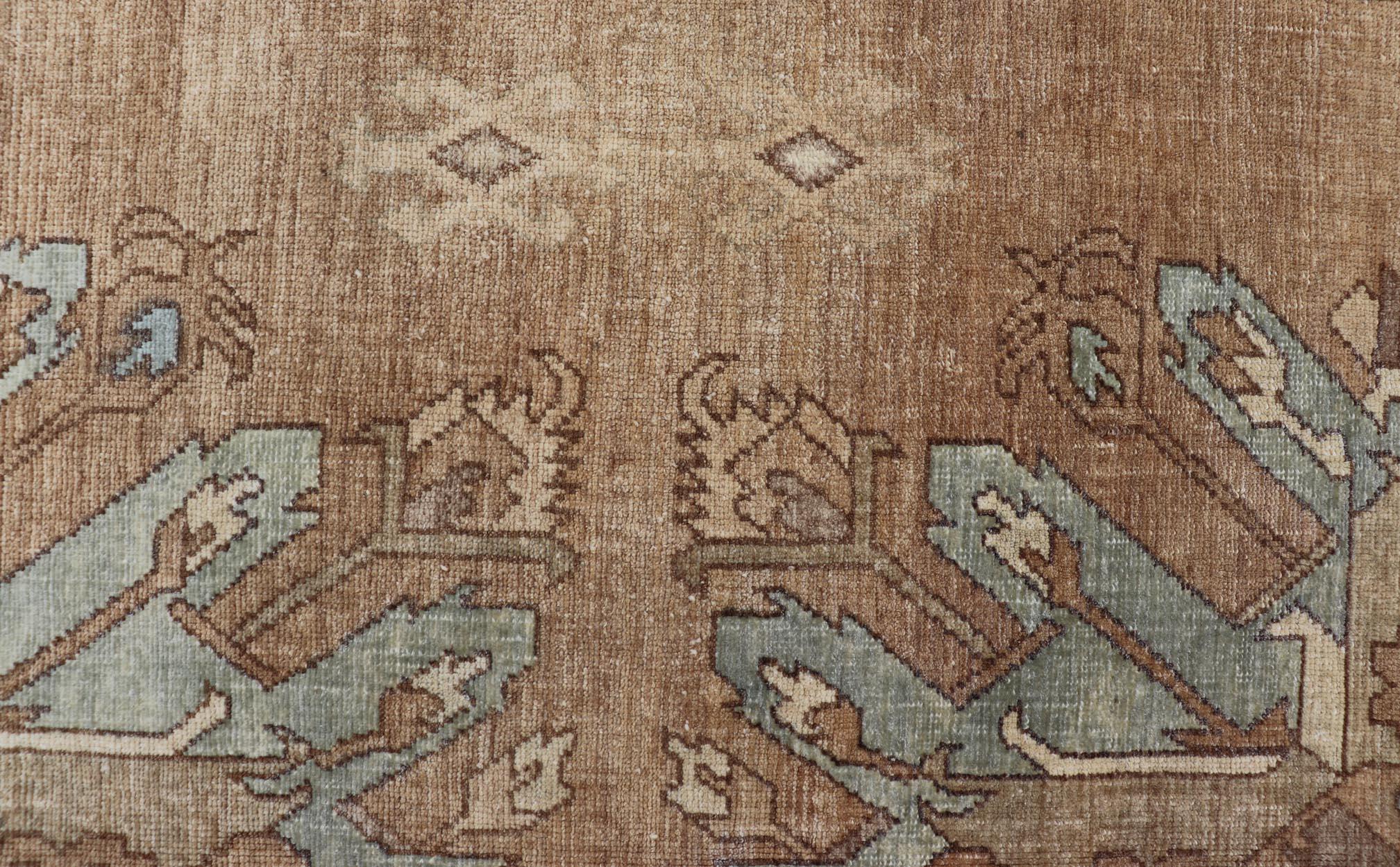 Tappeto Oushak turco vintage -Medaglioni marrone caldo e blu morbido 5'4 x 7' In condizioni buone in vendita a Atlanta, GA
