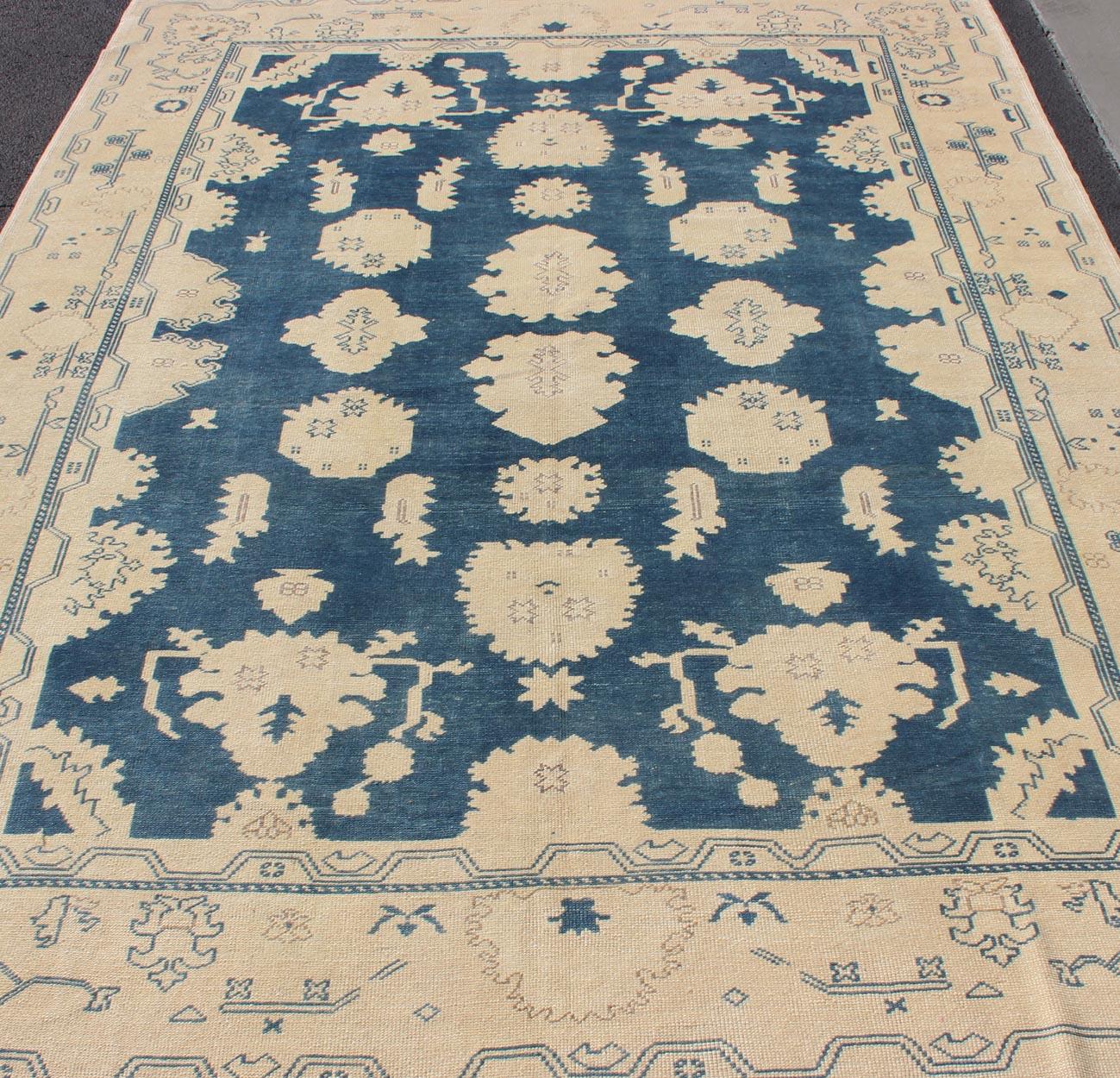 Vintage Turkish Oushak Rug with All-Over Design in Royal Blue and Ivory For Sale 4