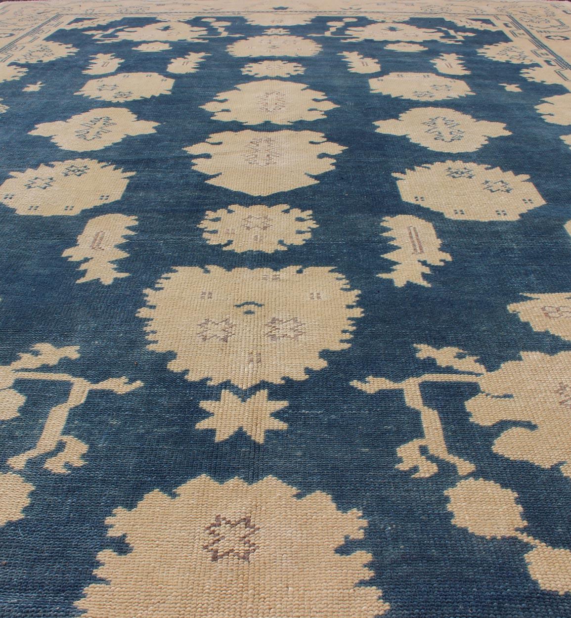 Vintage Turkish Oushak Rug with All-Over Design in Royal Blue and Ivory For Sale 5