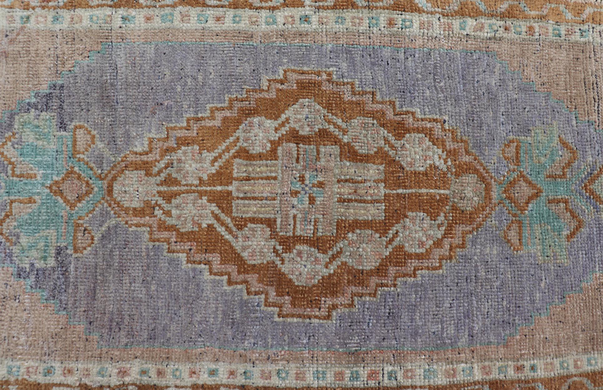 Vintage Turkish Oushak Rug with All-Over Sub-Geometric Medallion Design In Good Condition For Sale In Atlanta, GA