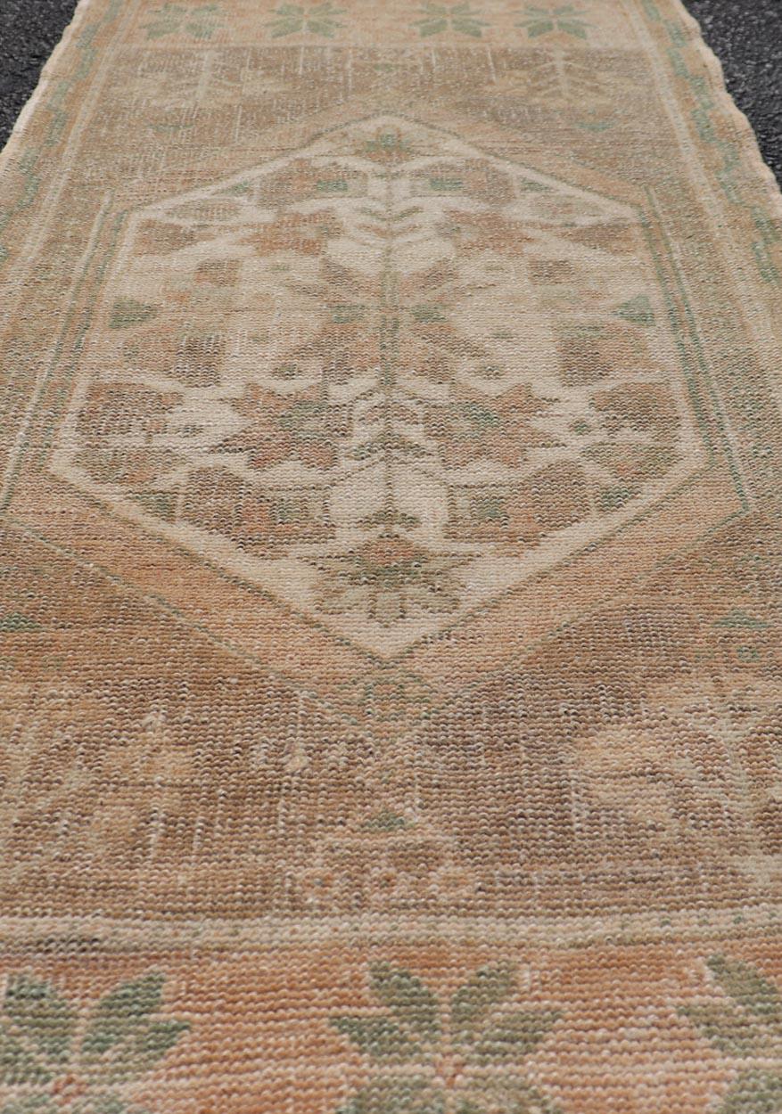 20th Century Vintage Turkish Oushak Rug with All-Over Sub-Geometric Medallion Design For Sale
