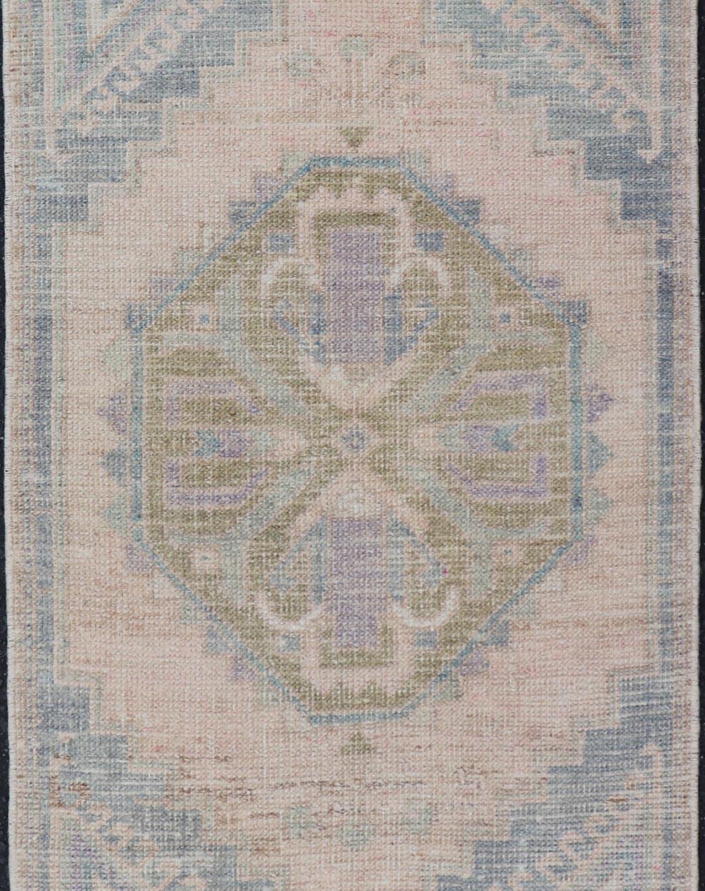 20th Century Vintage Turkish Oushak Rug with All-Over Sub-Geometric Medallion Design  For Sale