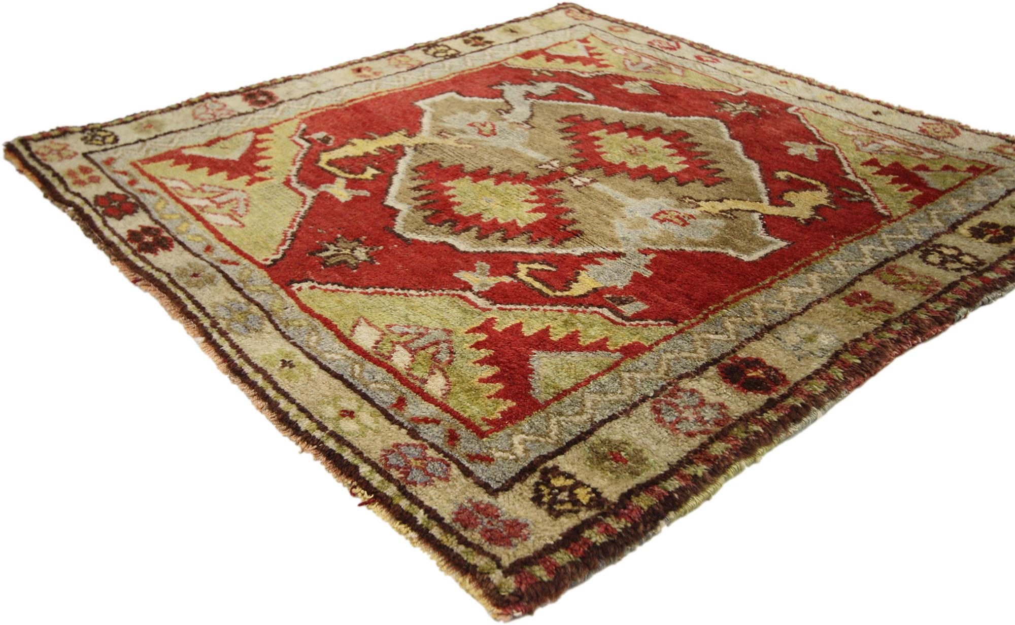 Vintage Turkish Oushak Rug with Baroque Style, Small Square Accent Rug For Sale 1