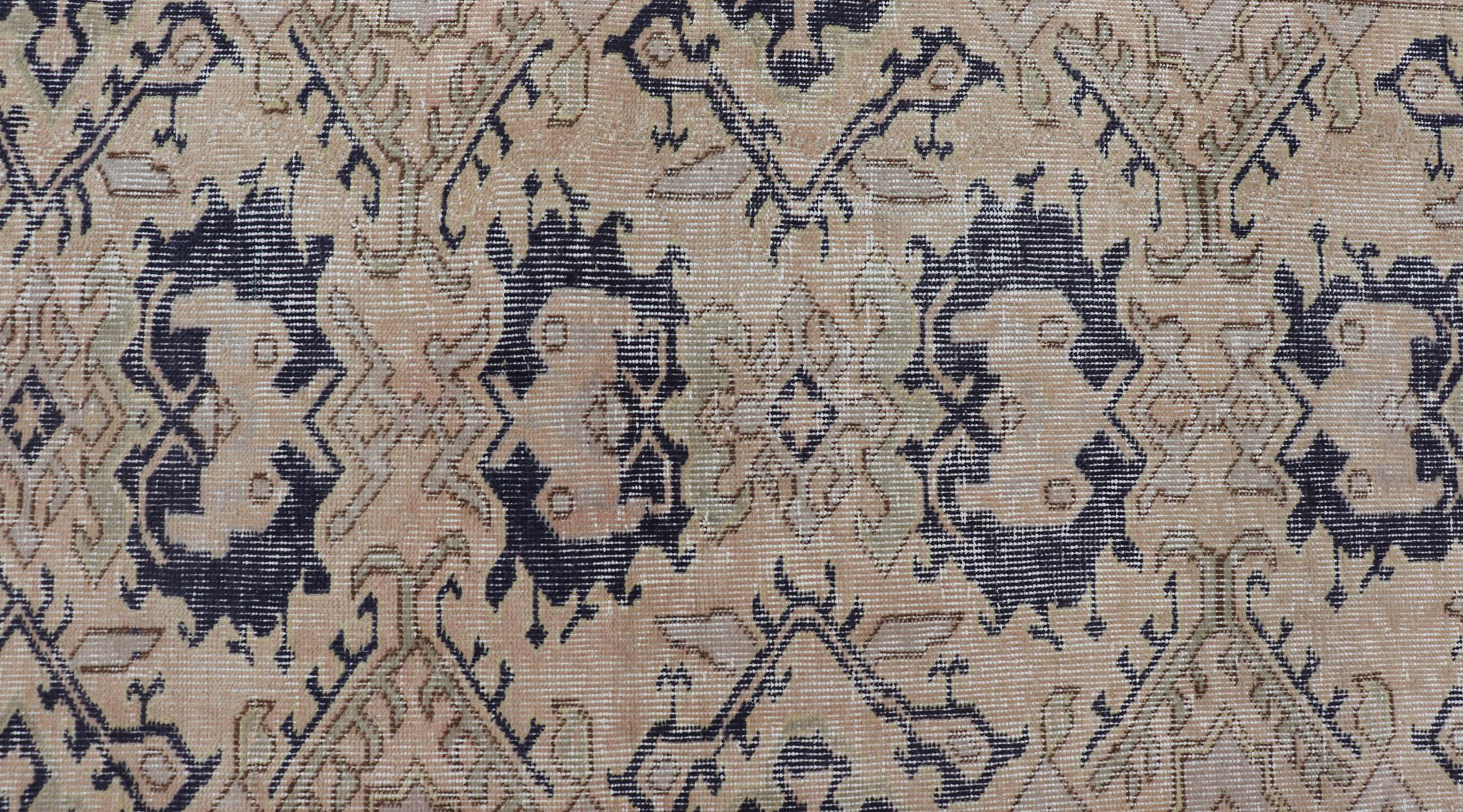 Turc Tapis turc Oushak vintage avec accents beige et bleu marine 3'9 x 5'6 en vente