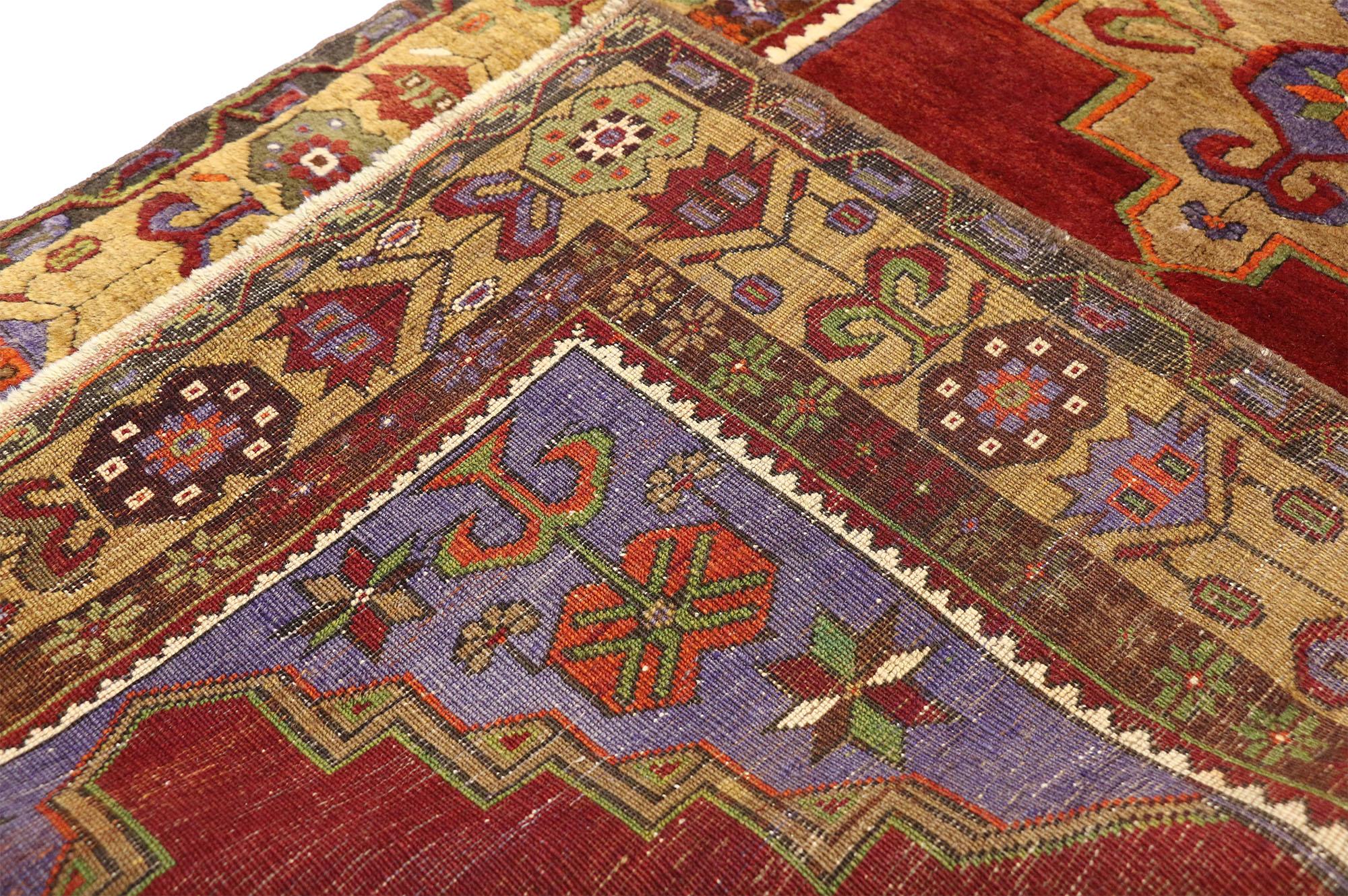 Vintage Turkish Oushak Rug with Colorful Arts & Crafts Style In Good Condition For Sale In Dallas, TX