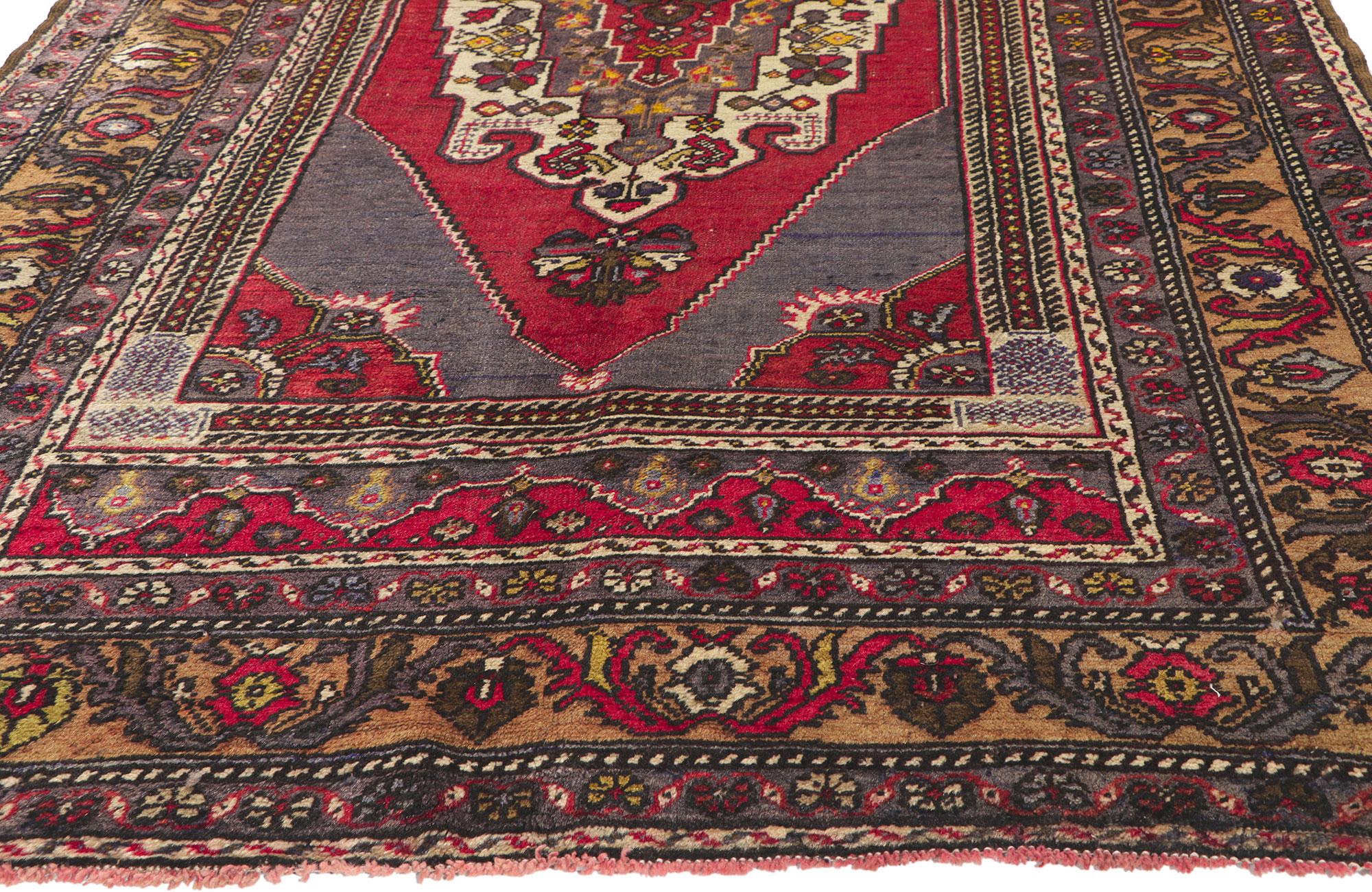 Vintage Turkish Oushak Rug with Dusk Sunset Earth-Tone Colors In Good Condition For Sale In Dallas, TX