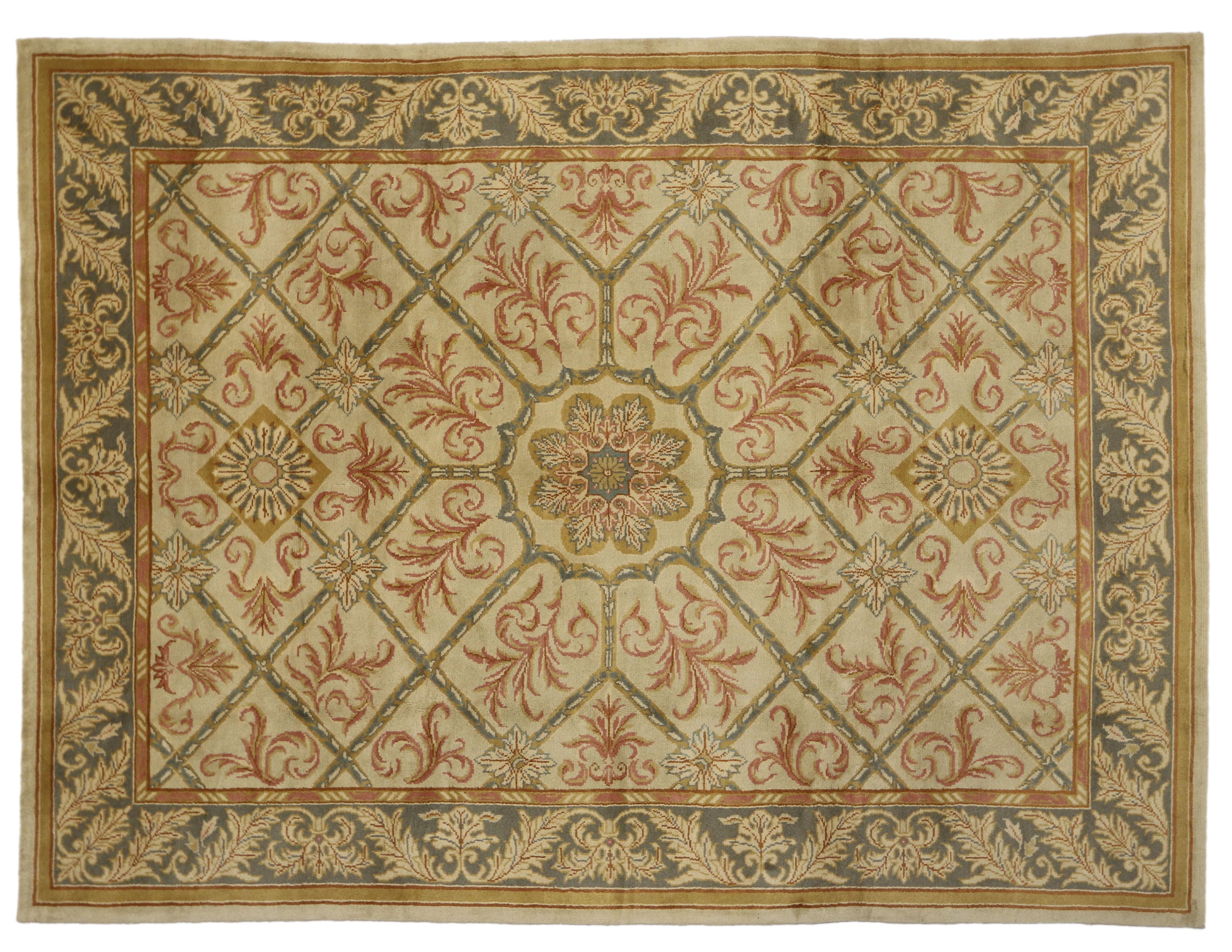 Vintage Turkish Oushak Rug with Elizabethan Style and French Influence In Good Condition For Sale In Dallas, TX