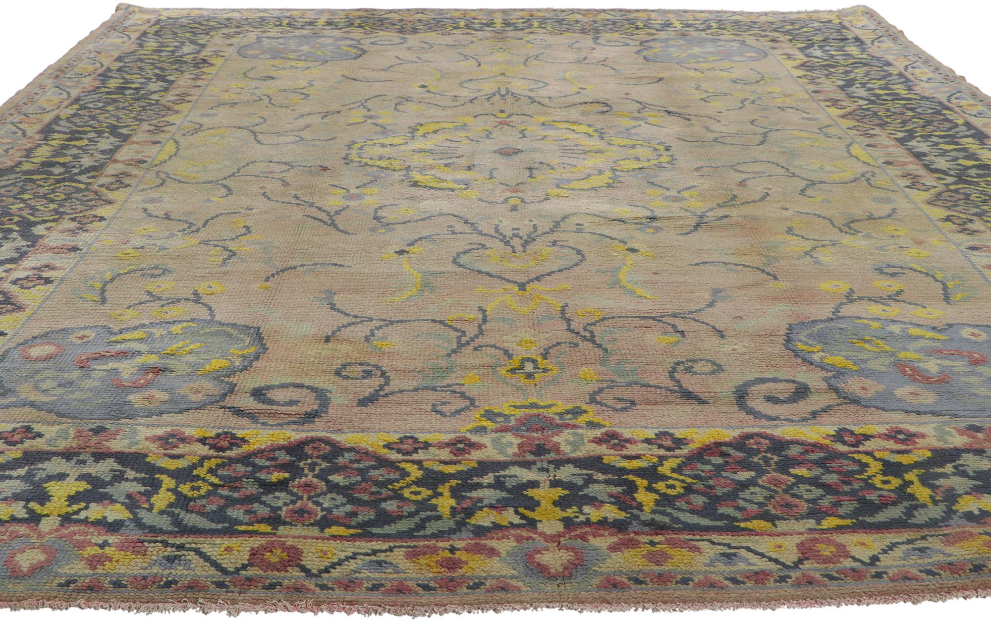 Vintage Turkish Oushak Rug with European Cottage Style In Good Condition For Sale In Dallas, TX