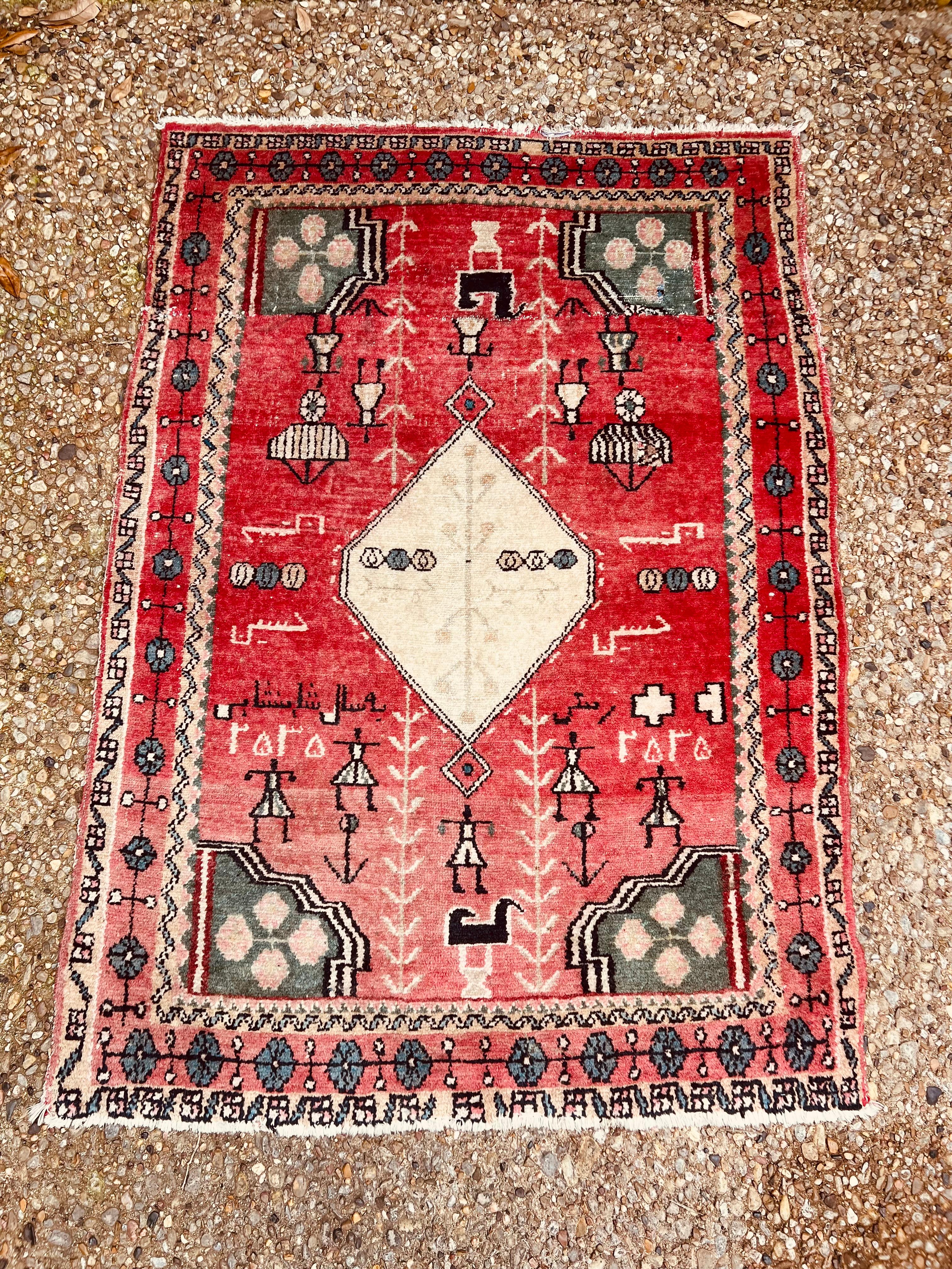 Vintage Turkish Oushak Rug With Framed Rosette Border In Good Condition For Sale In Dallas, TX