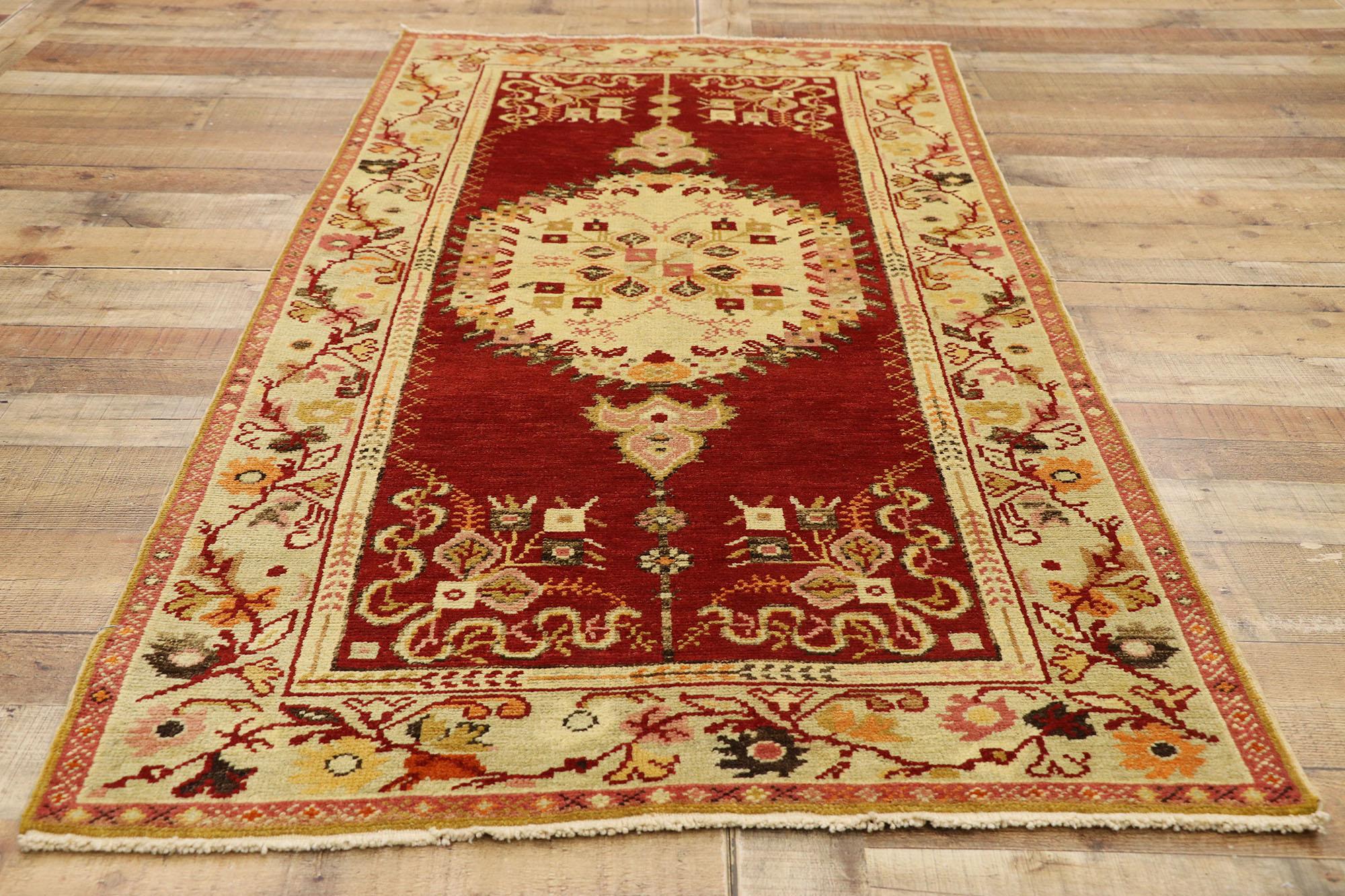 Vintage Turkish Oushak Rug with French Rococo Style, Entry or Foyer Rug For Sale 1