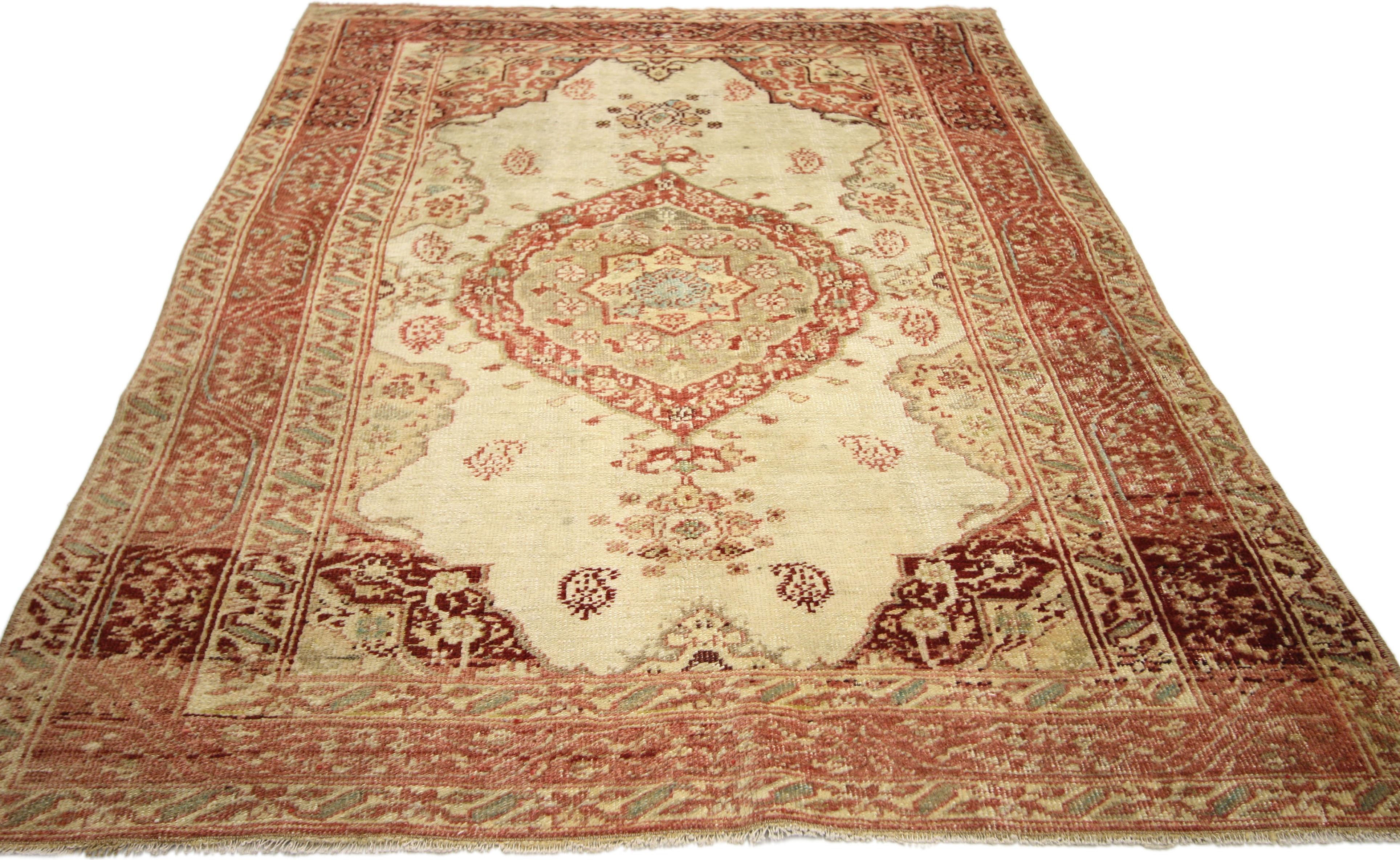 Vintage Turkish Oushak Rug with French Rococo Style In Good Condition For Sale In Dallas, TX